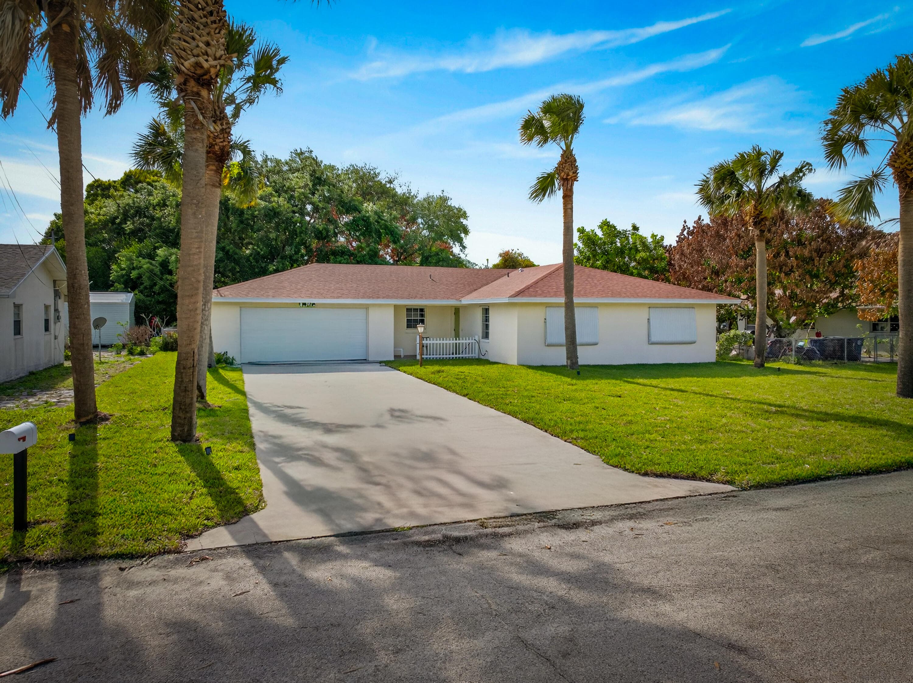 1905 Colonial Road, Fort Pierce, FL 34950 — photo 1 of 24