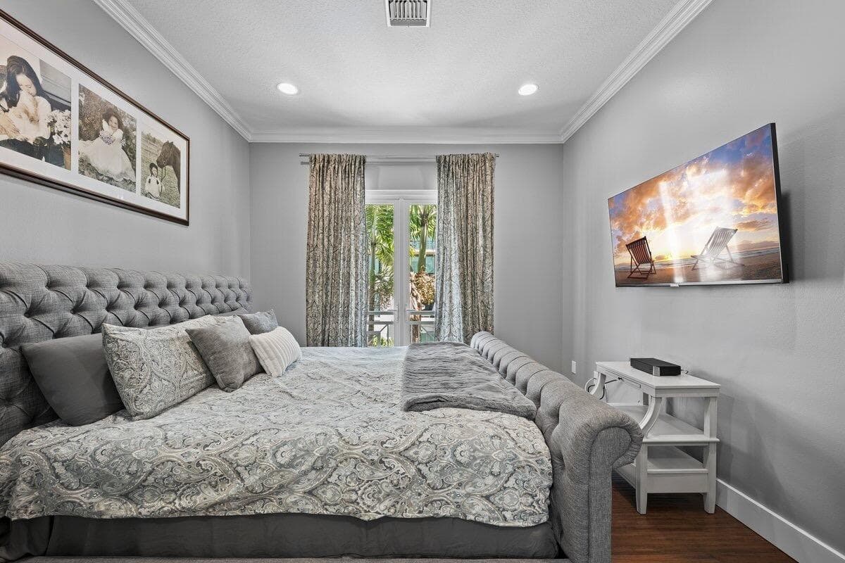 12 SE 1st Avenue 302, Delray Beach, FL 33444 — photo 10 of 24