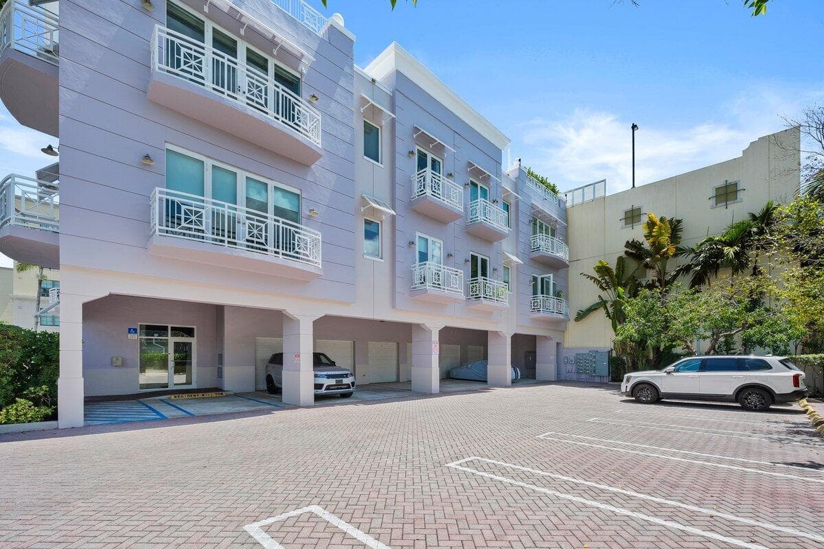 12 SE 1st Avenue 302, Delray Beach, FL 33444 — photo 22 of 24
