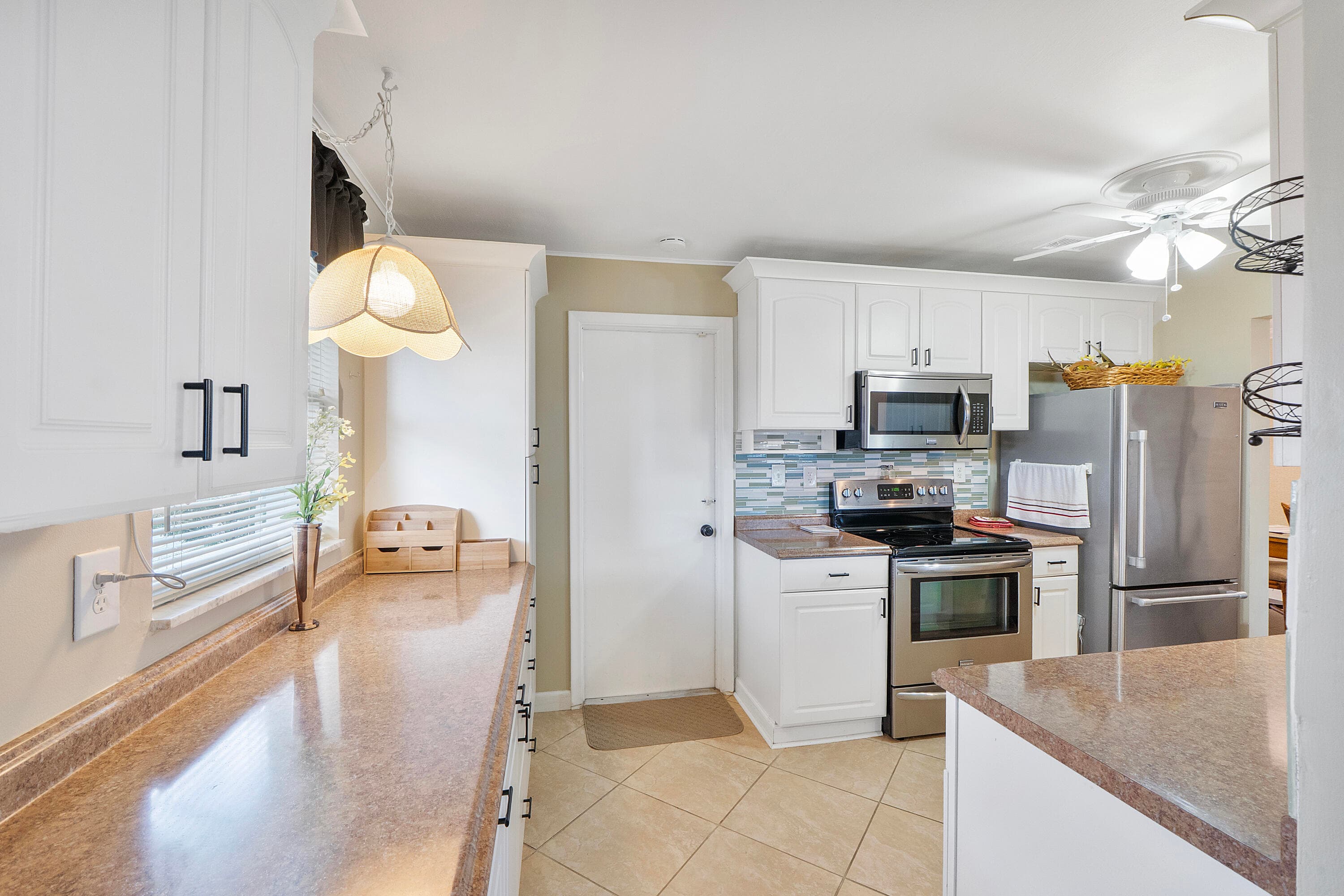 1810 SW 18th Street, Boynton Beach, FL 33426 — photo 11 of 38