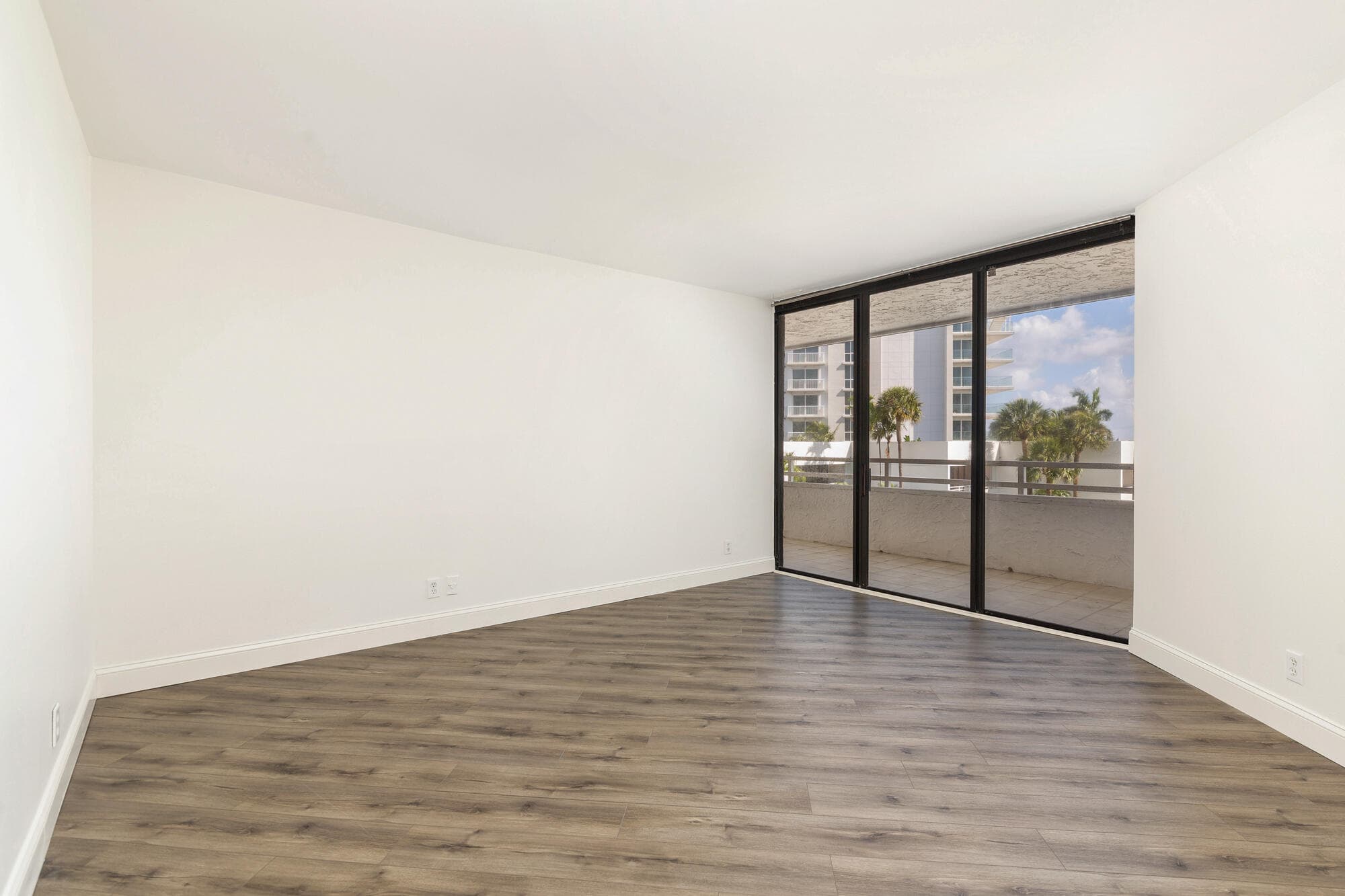 3701 S Flagler Drive B303, West Palm Beach, FL 33405 — photo 10 of 27