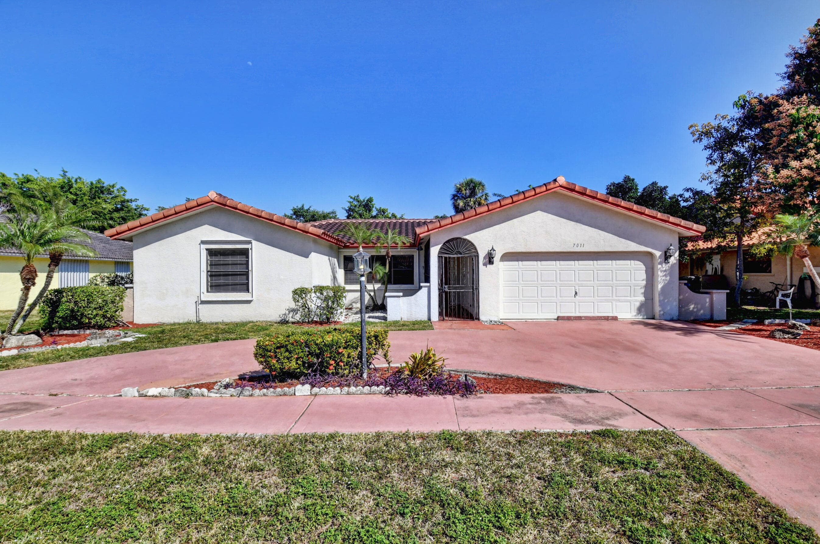 7011 San Sebastian Circle, Boca Raton, FL 33433 — photo 1 of 38