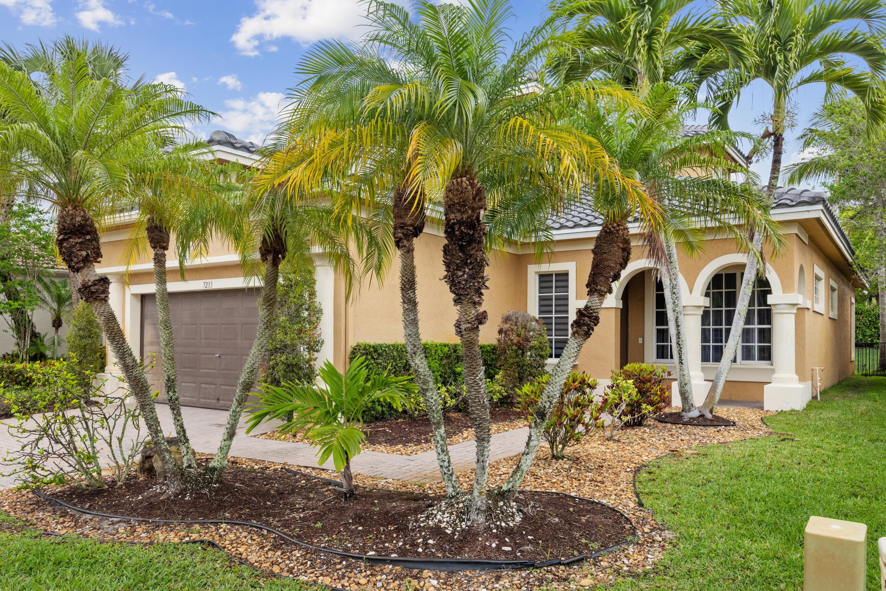 7233 NW 116th Way, Parkland, FL 33076 — photo 4 of 44