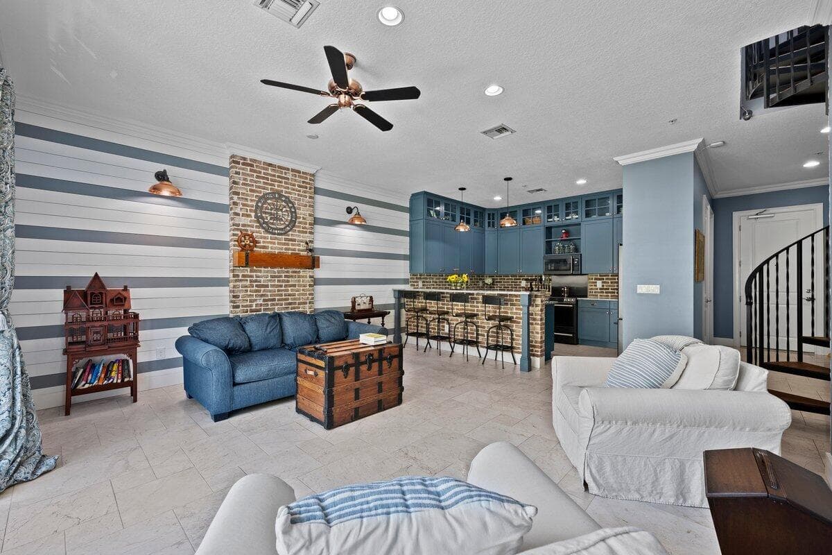 12 SE 1st Avenue 302, Delray Beach, FL 33444 — photo 3 of 24