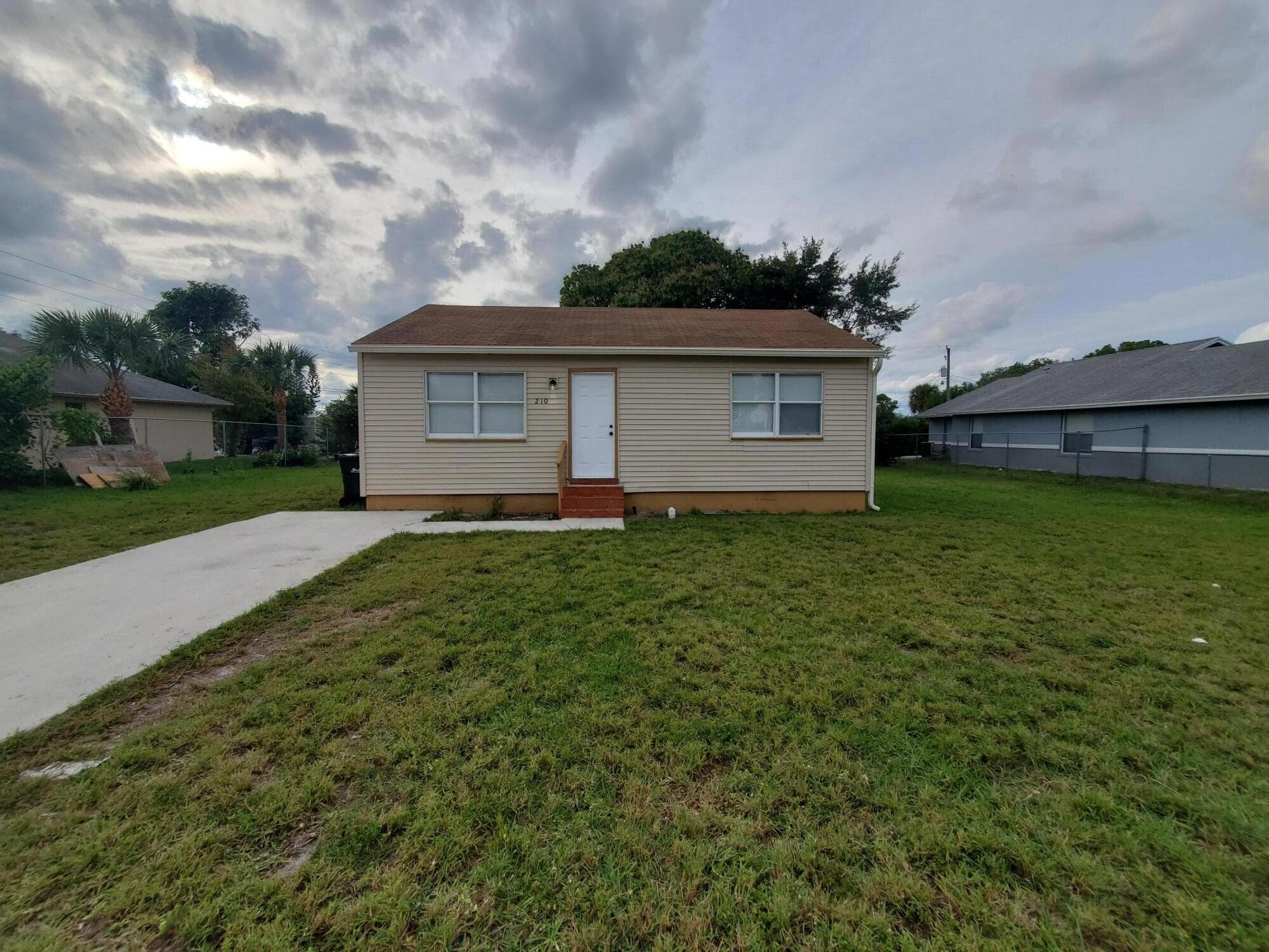 210 NW 13th Avenue, Delray Beach, FL 33444 — photo 12 of 15