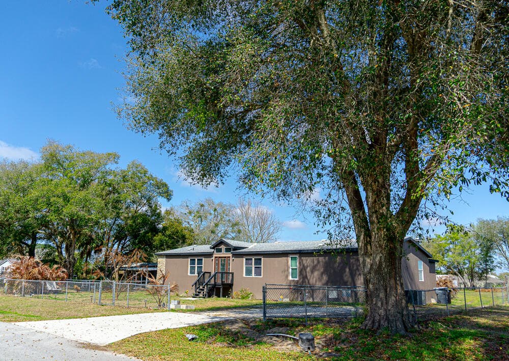 5472 Citrus Hill Drive, Polk City, FL 33868 — photo 3 of 24