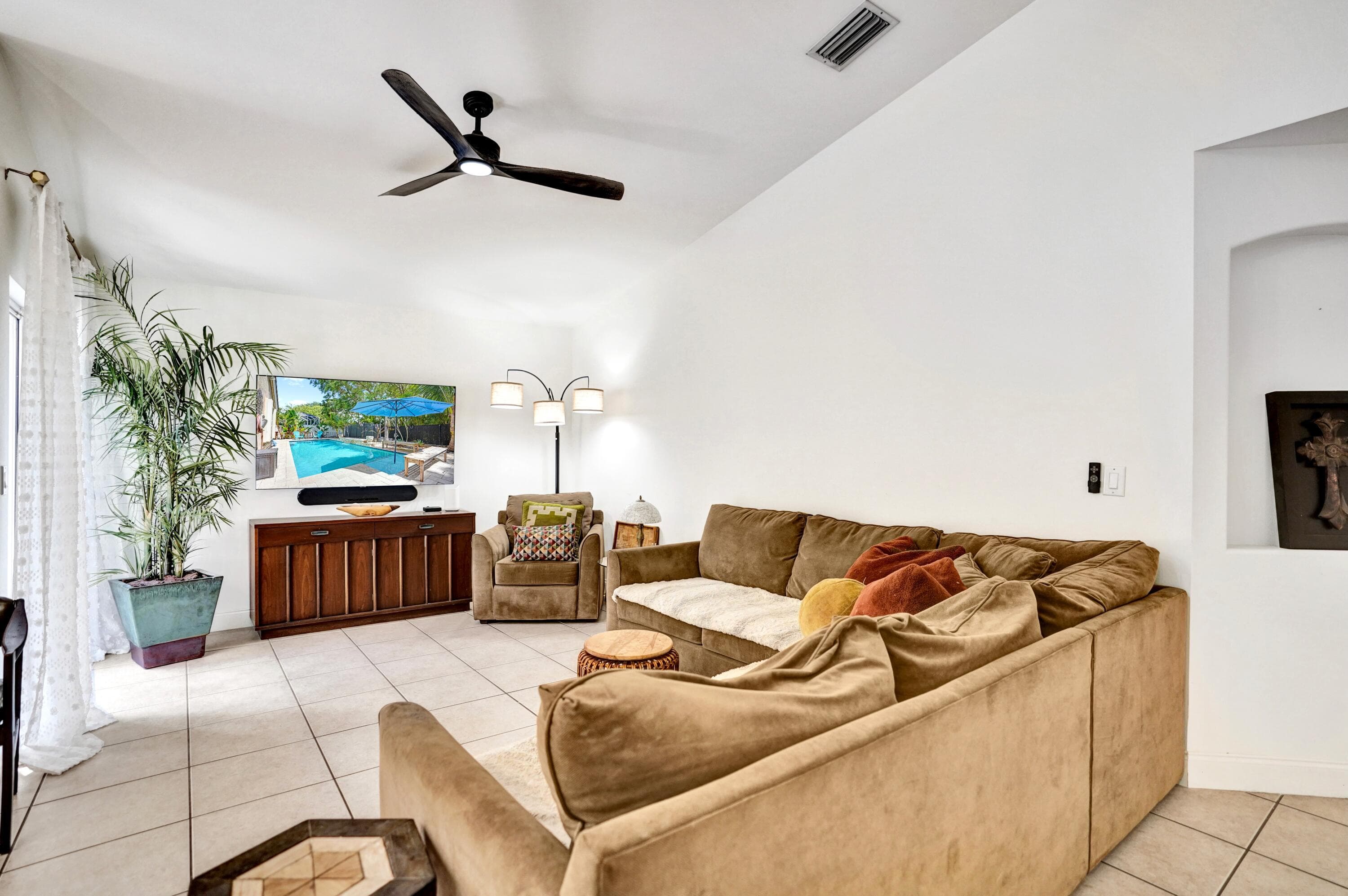 6214 Sand Hills Circle, Lake Worth, FL 33463 — photo 12 of 93