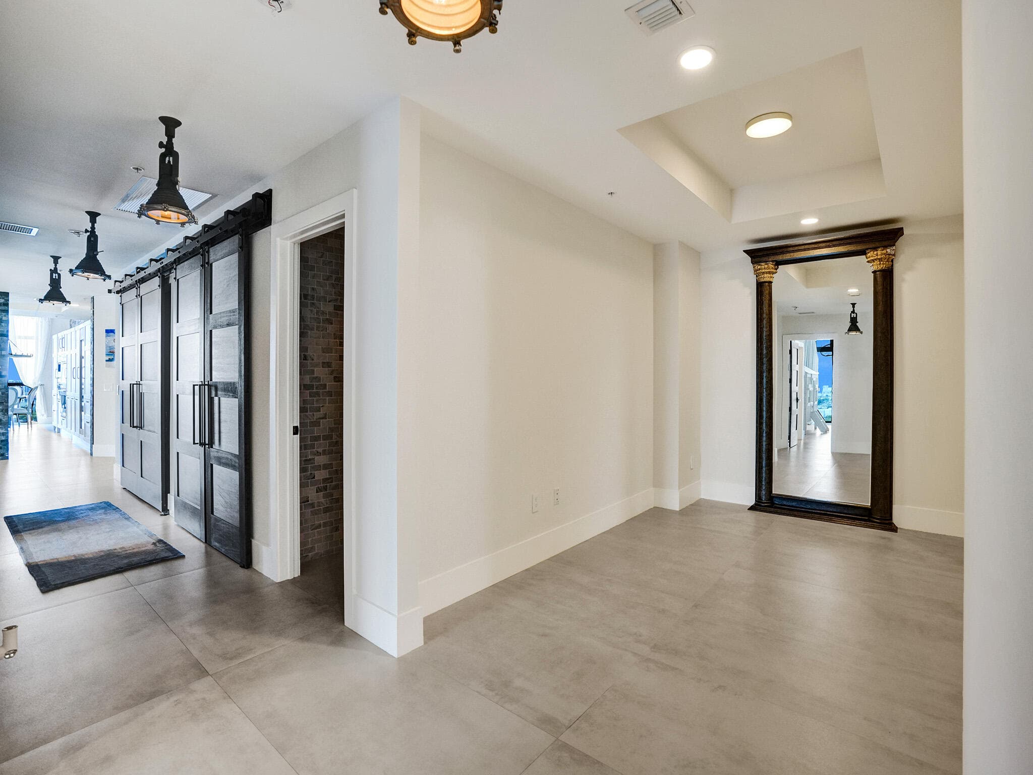 17301 Biscayne Boulevard, North Miami Beach, FL 33160 — photo 5 of 64
