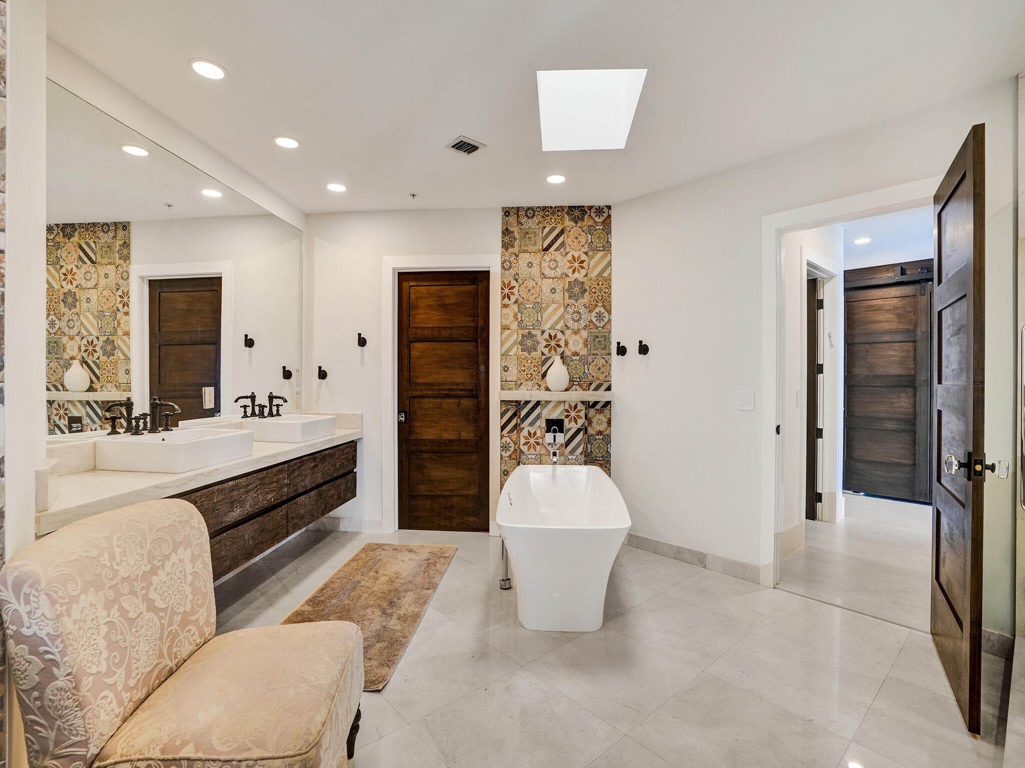 17301 Biscayne Boulevard, North Miami Beach, FL 33160 — photo 27 of 64