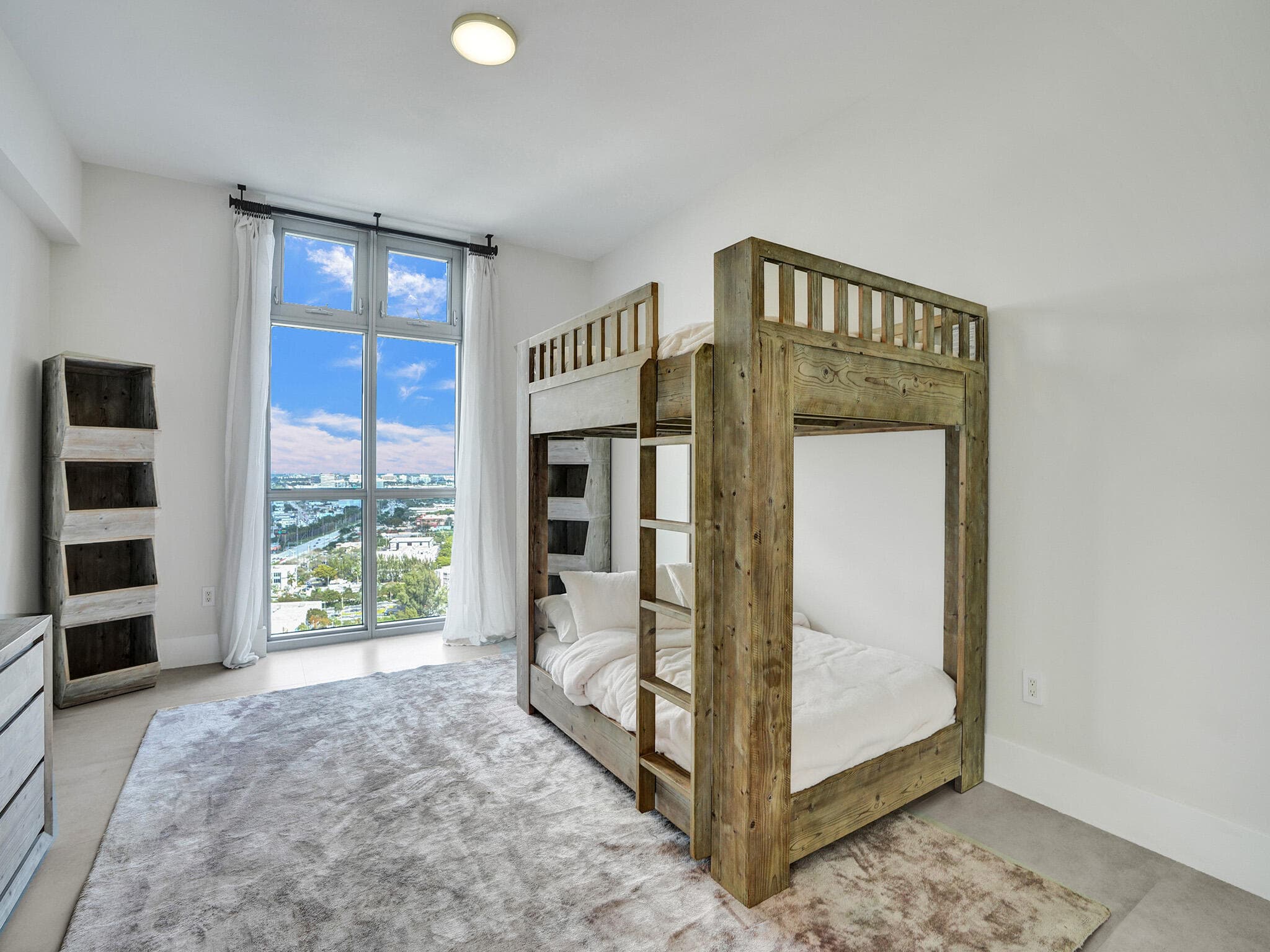 17301 Biscayne Boulevard, North Miami Beach, FL 33160 — photo 34 of 64