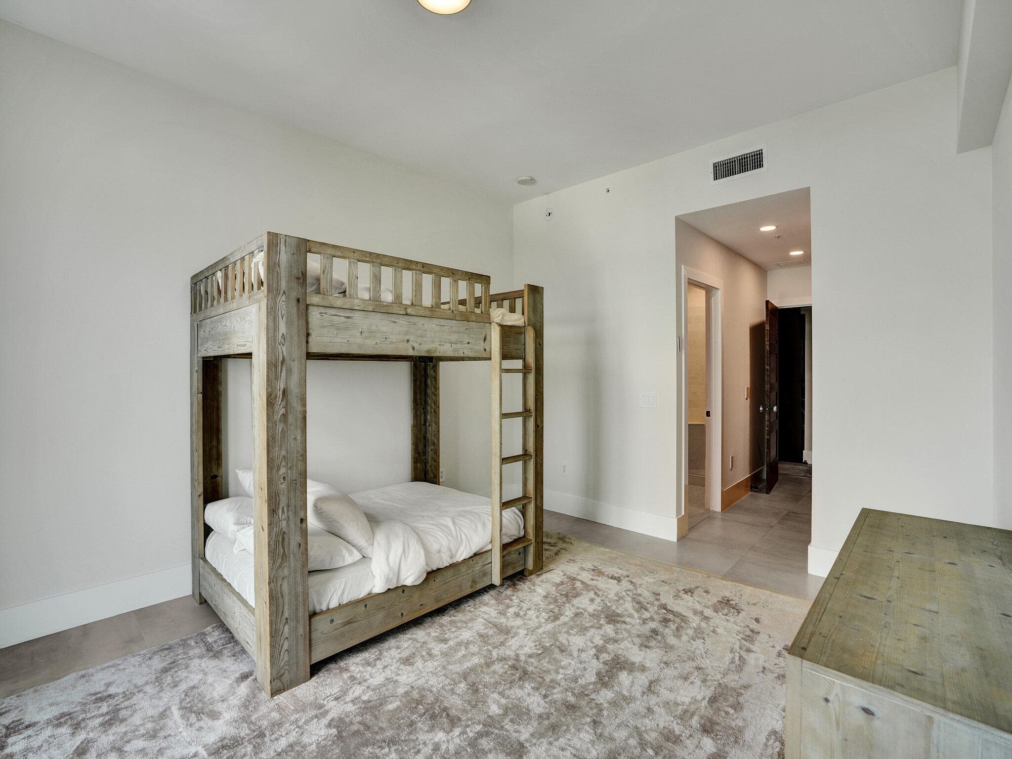 17301 Biscayne Boulevard, North Miami Beach, FL 33160 — photo 35 of 64