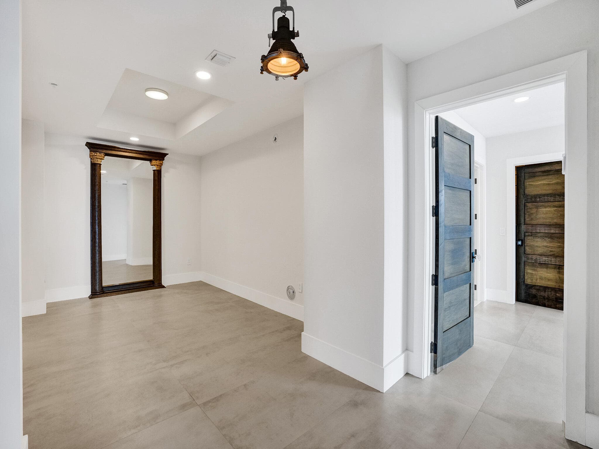 17301 Biscayne Boulevard, North Miami Beach, FL 33160 — photo 40 of 64