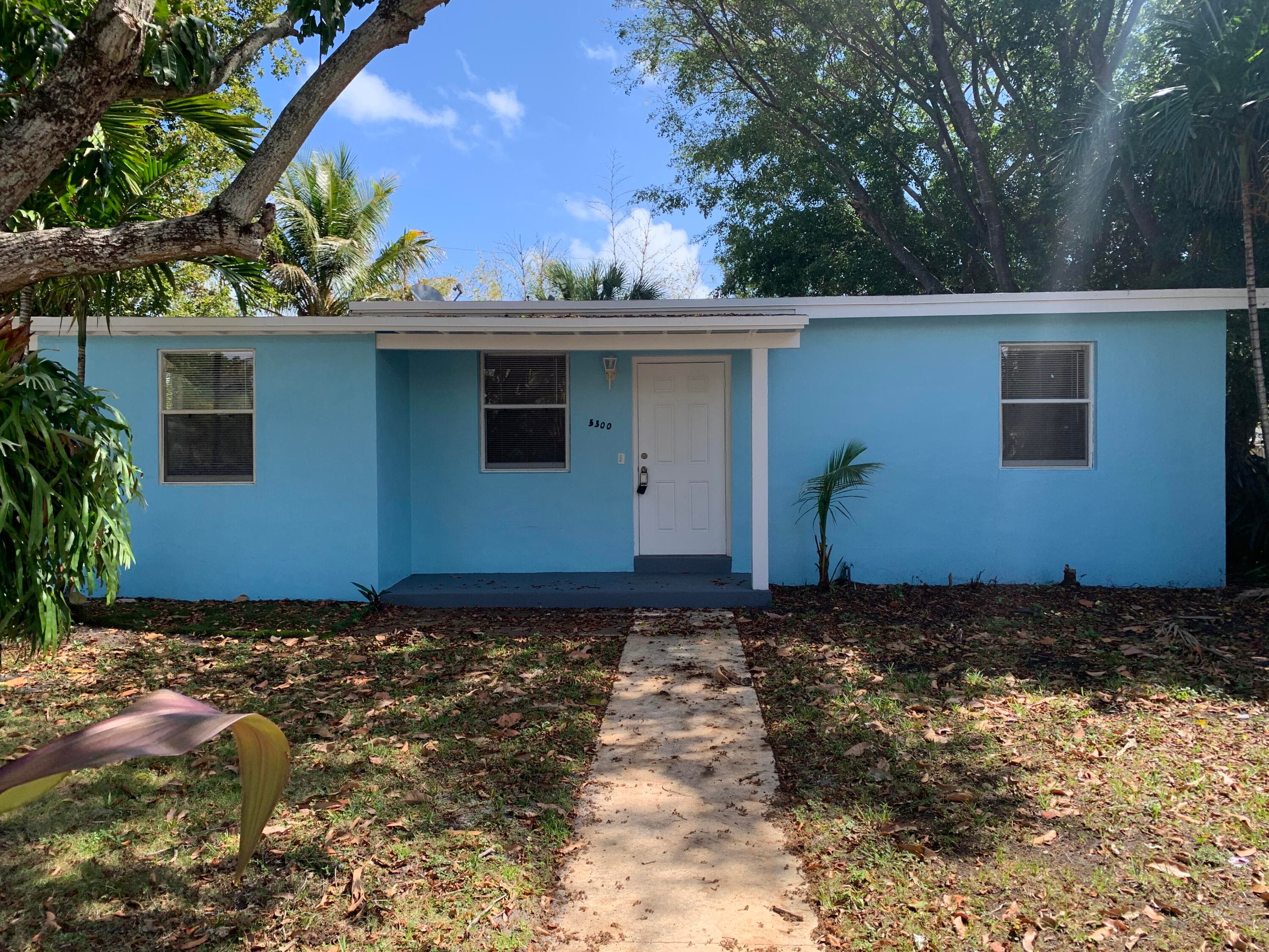 5300 NE 15th Avenue, Pompano Beach, FL 33064 — photo 1 of 20