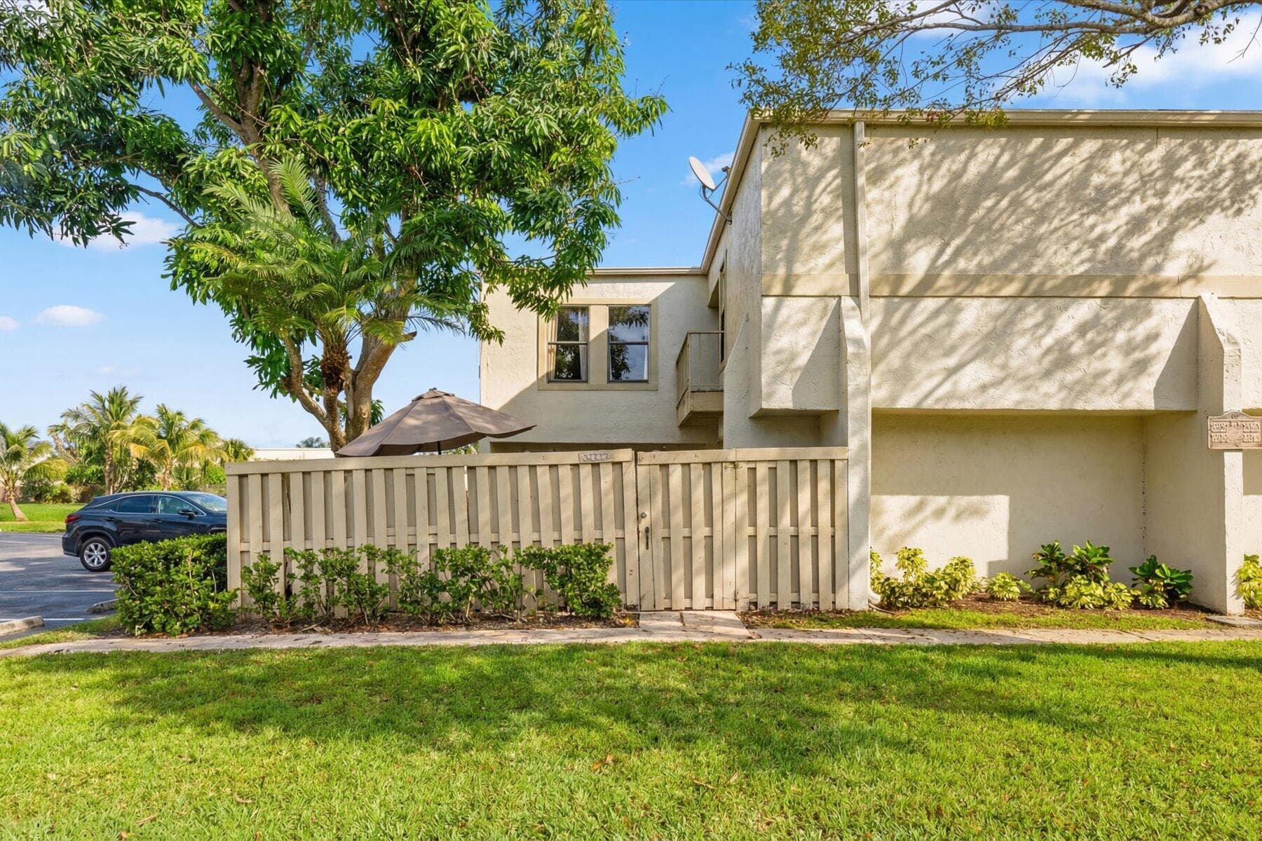 12126 Regal Court E, Wellington, FL 33414 — photo 1 of 23