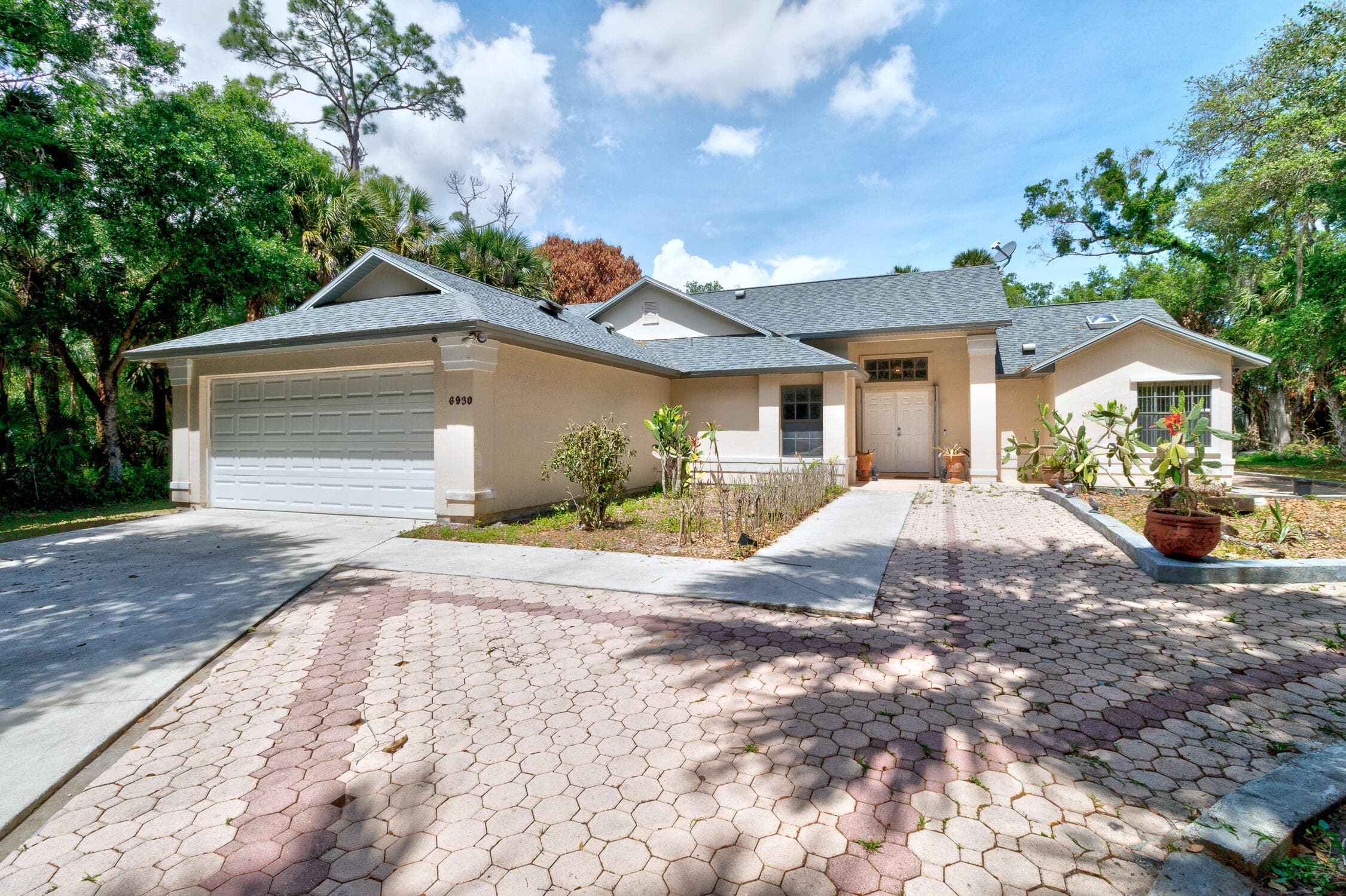 6930 41st Street, Vero Beach, FL 32967 — photo 4 of 23