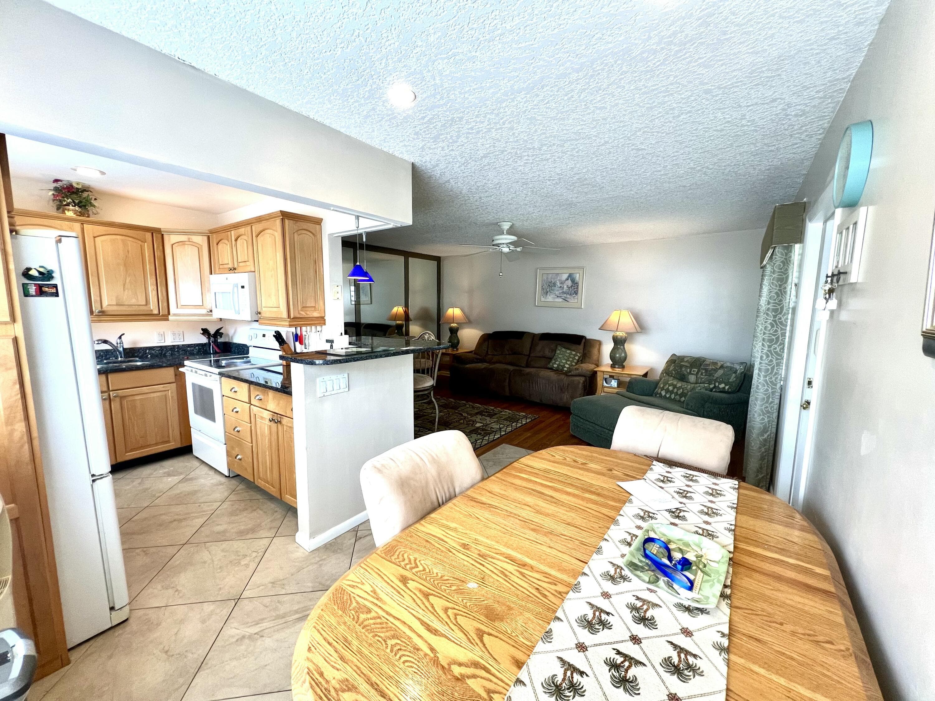 328 Farnham P, Deerfield Beach, FL 33442 — photo 29 of 42