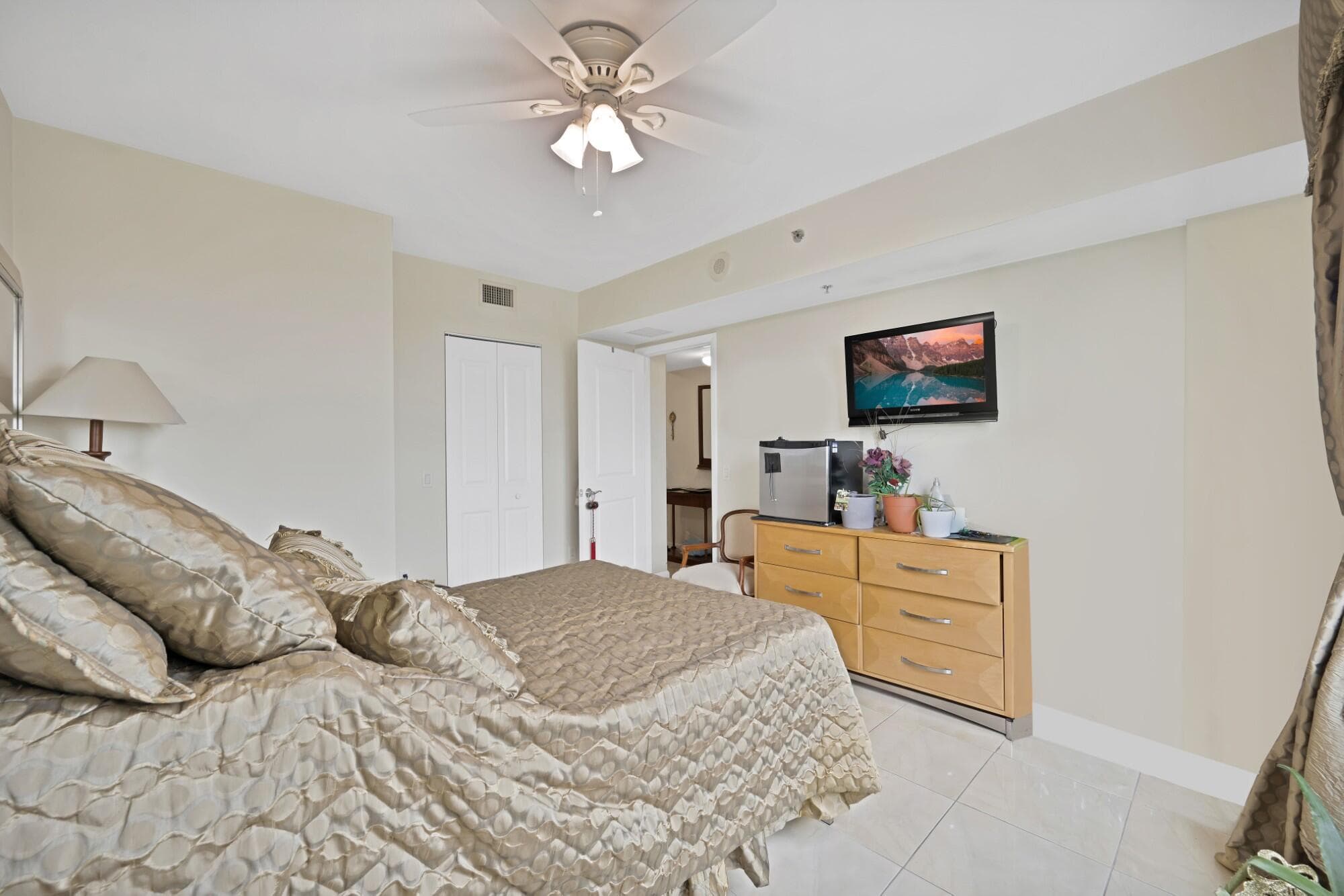 2641 N Flamingo Road 2108 N, Plantation, FL 33323 — photo 36 of 52
