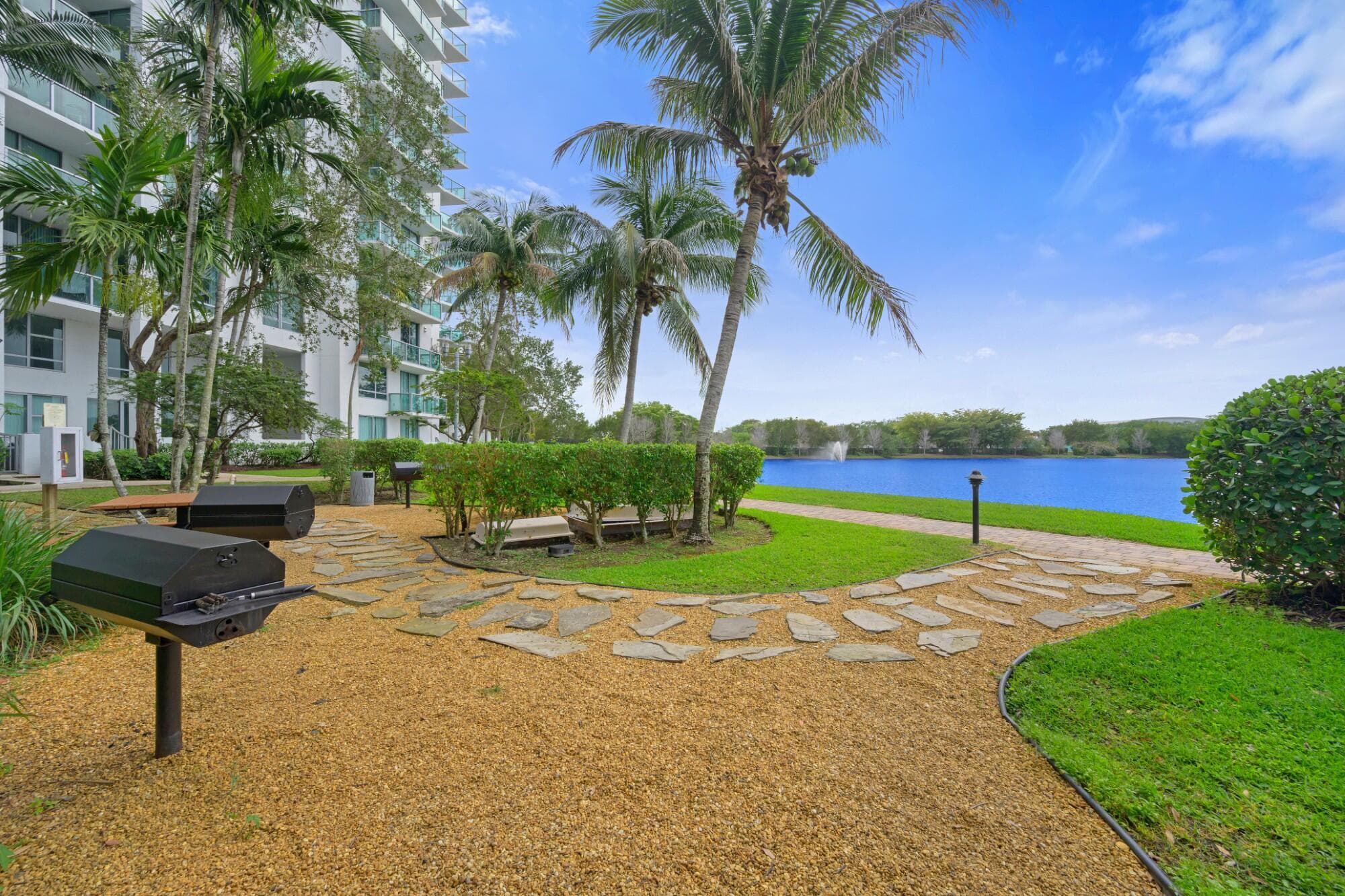 2641 N Flamingo Road 2108 N, Plantation, FL 33323 — photo 10 of 52