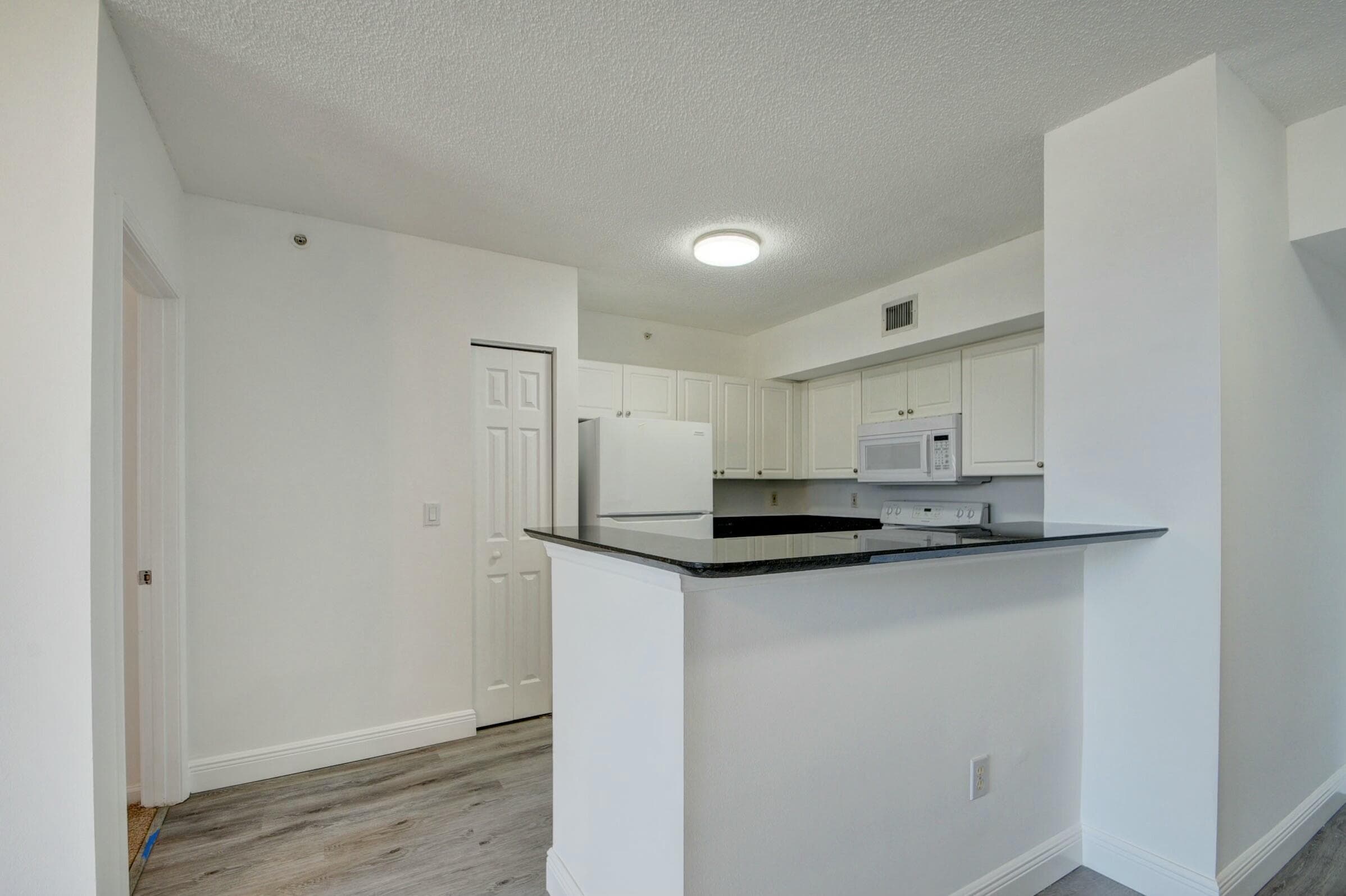 651 Okeechobee Boulevard 809, West Palm Beach, FL 33401 — photo 4 of 50