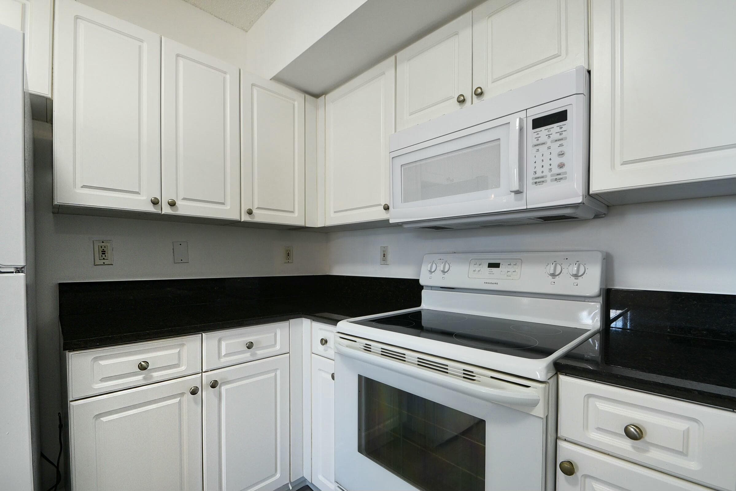651 Okeechobee Boulevard 809, West Palm Beach, FL 33401 — photo 7 of 50