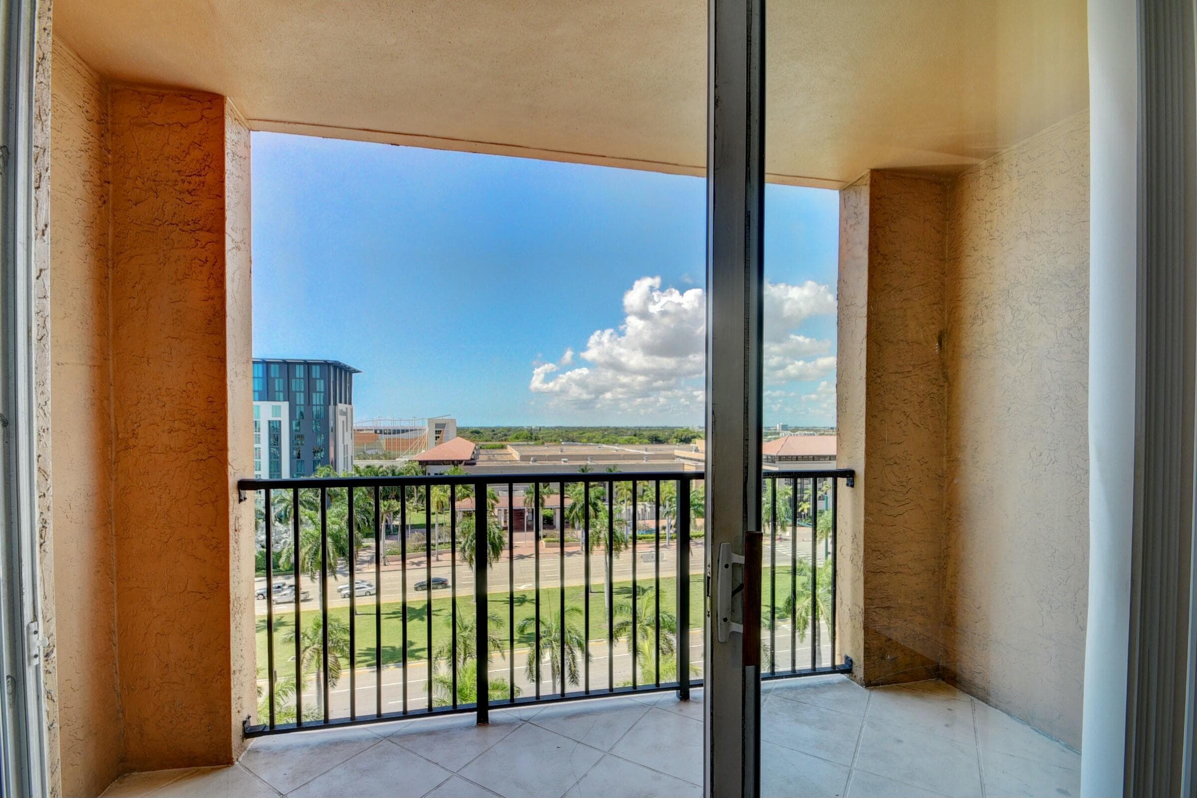 651 Okeechobee Boulevard 809, West Palm Beach, FL 33401 — photo 12 of 50