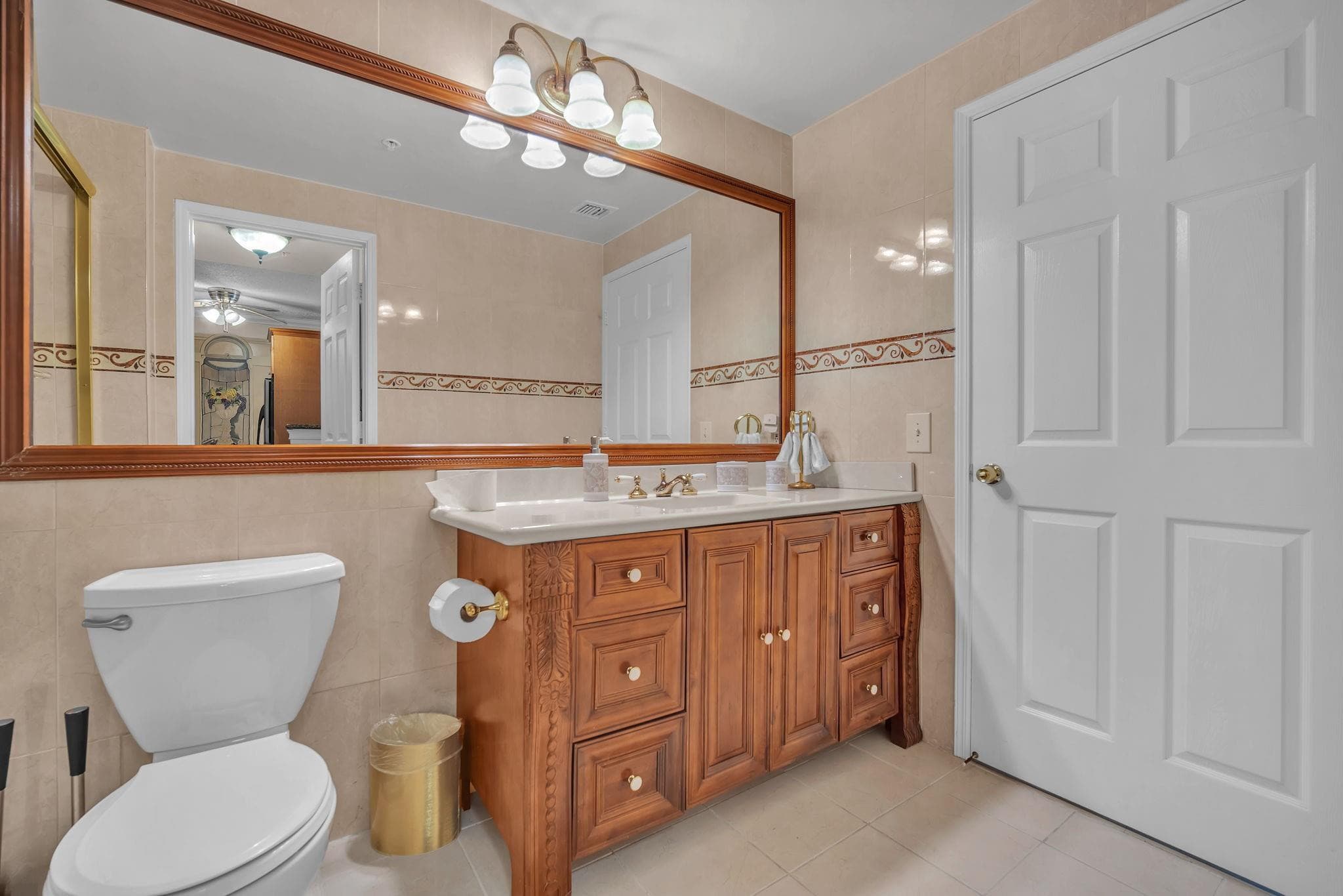 630 S Sapodilla Avenue 407, West Palm Beach, FL 33401 — photo 5 of 25