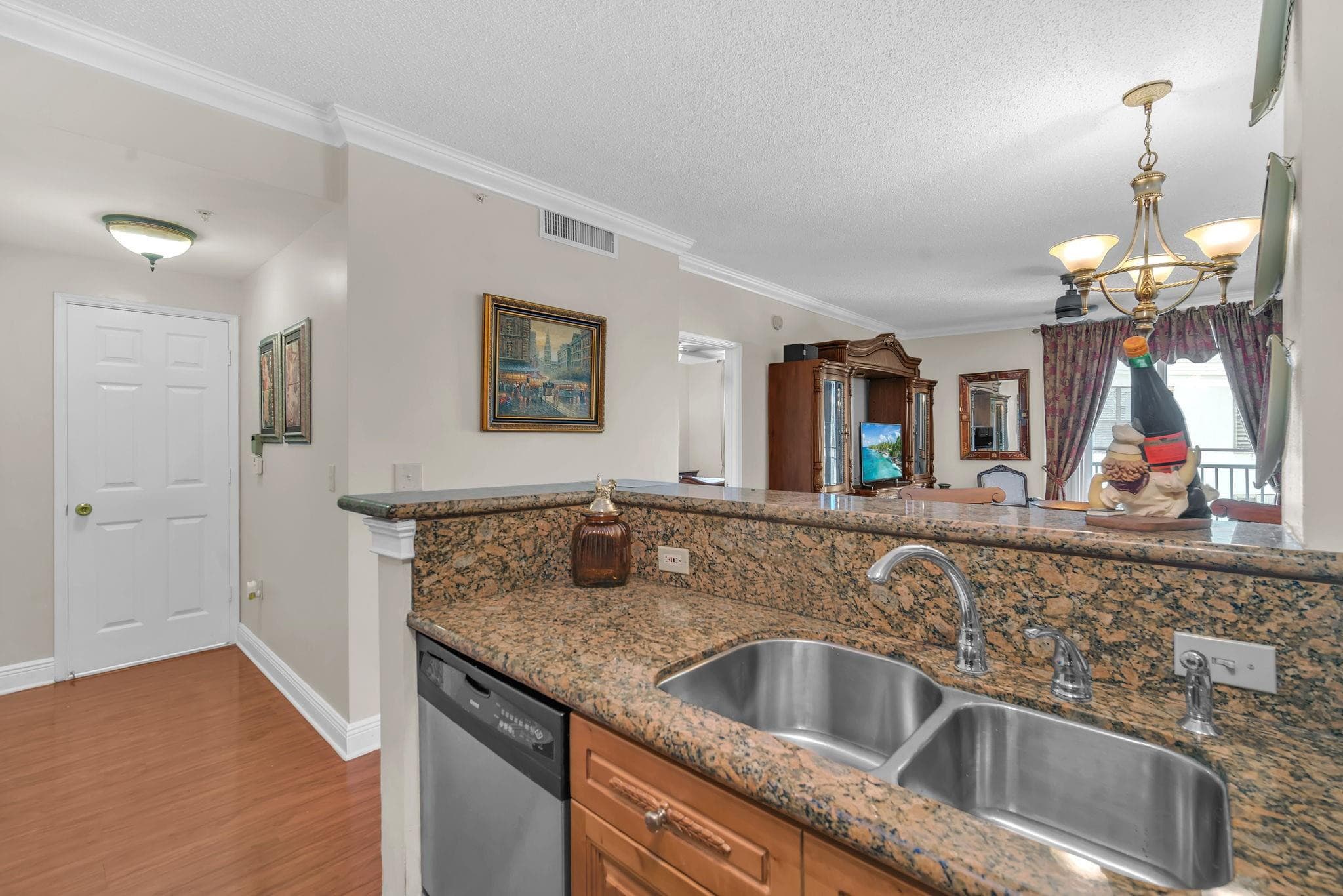 630 S Sapodilla Avenue 407, West Palm Beach, FL 33401 — photo 13 of 25