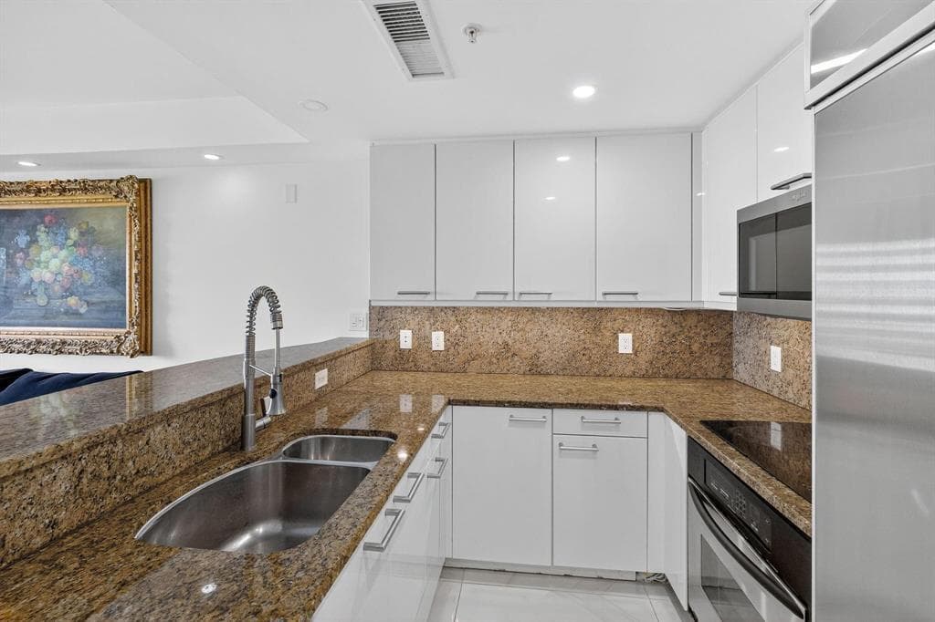 3350 SW 27th Avenue 1207, Coconut Grove, FL 33133 — photo 8 of 45