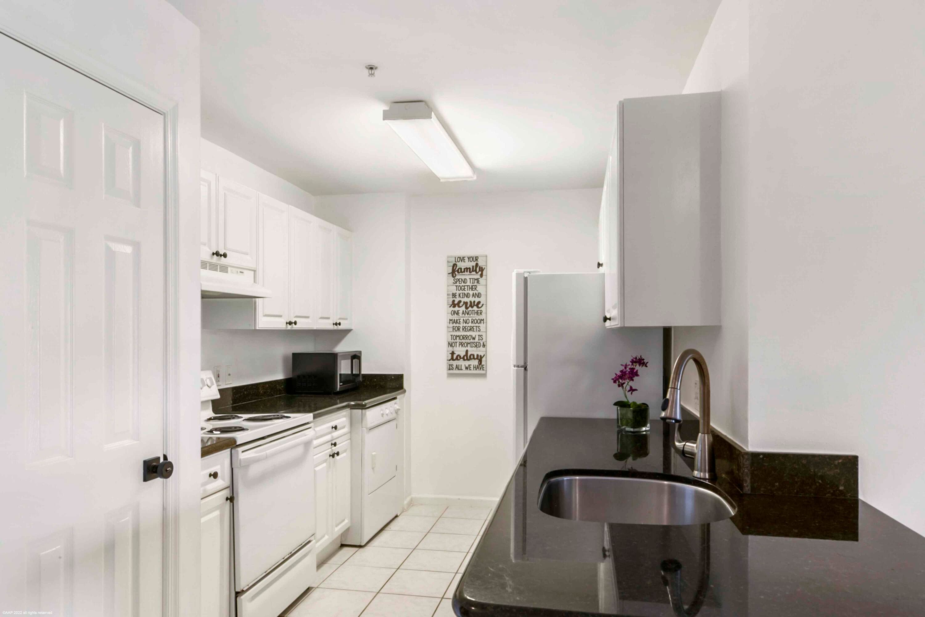 2040 Greenview Shores Boulevard 203, Wellington, FL 33414 — photo 9 of 12