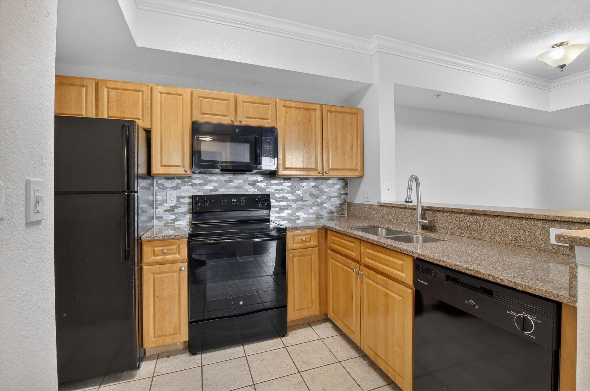 15165 Michelangelo Boulevard 104, Delray Beach, FL 33446 — photo 14 of 41
