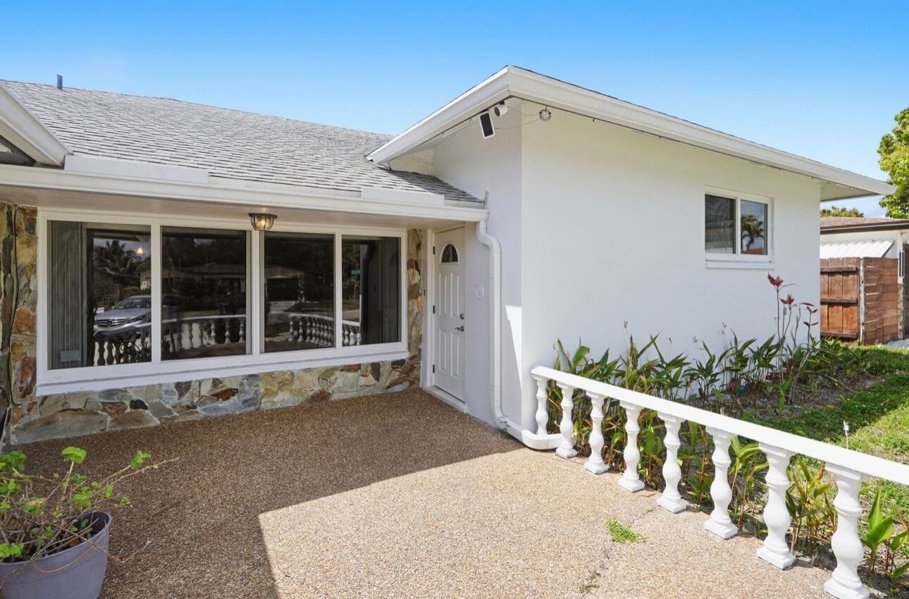 4490 NW 43rd Street, Lauderdale Lakes, FL 33319 — photo 43 of 48