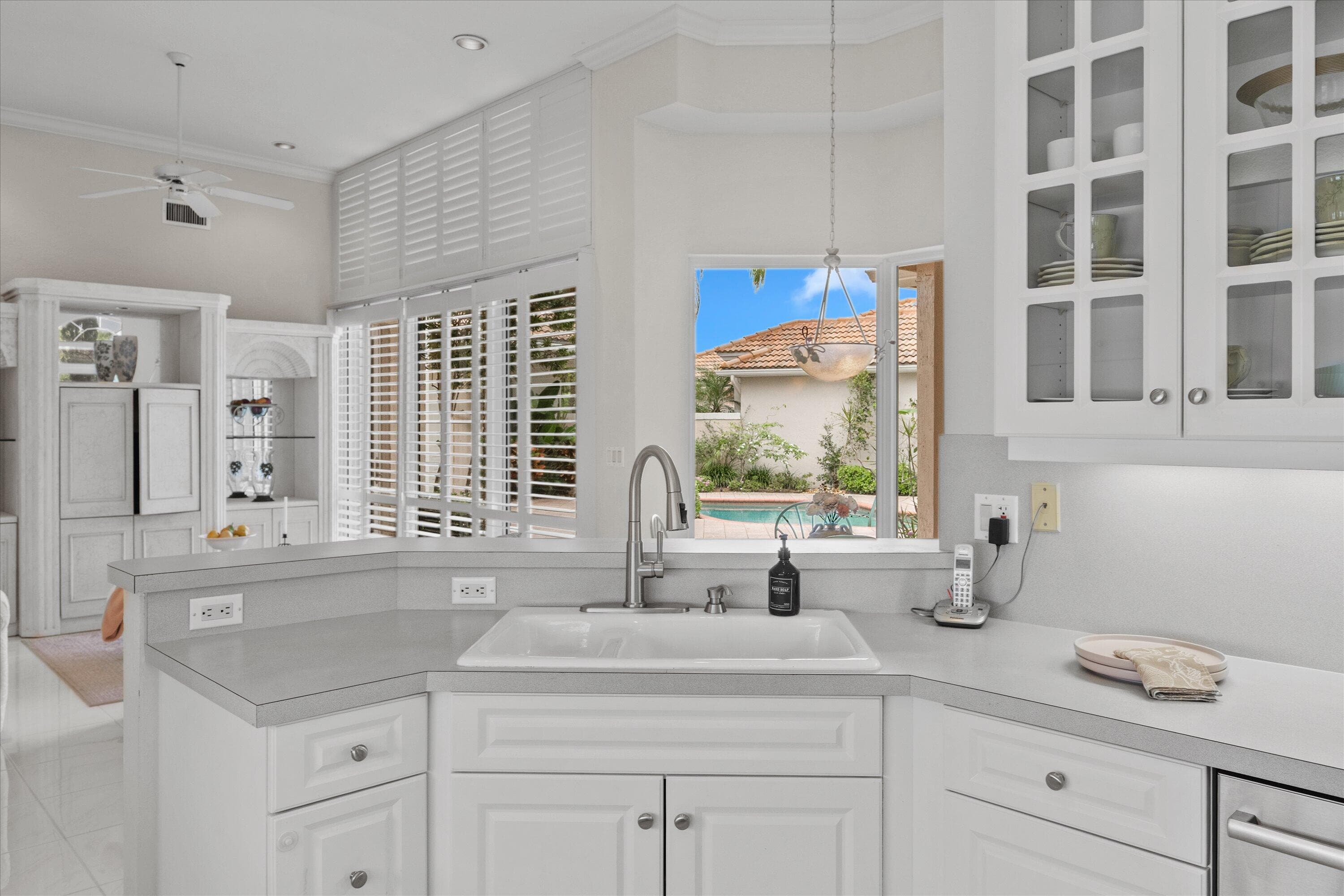 10802 Greenbriar Villa Drive, Lake Worth, FL 33449 — photo 21 of 86