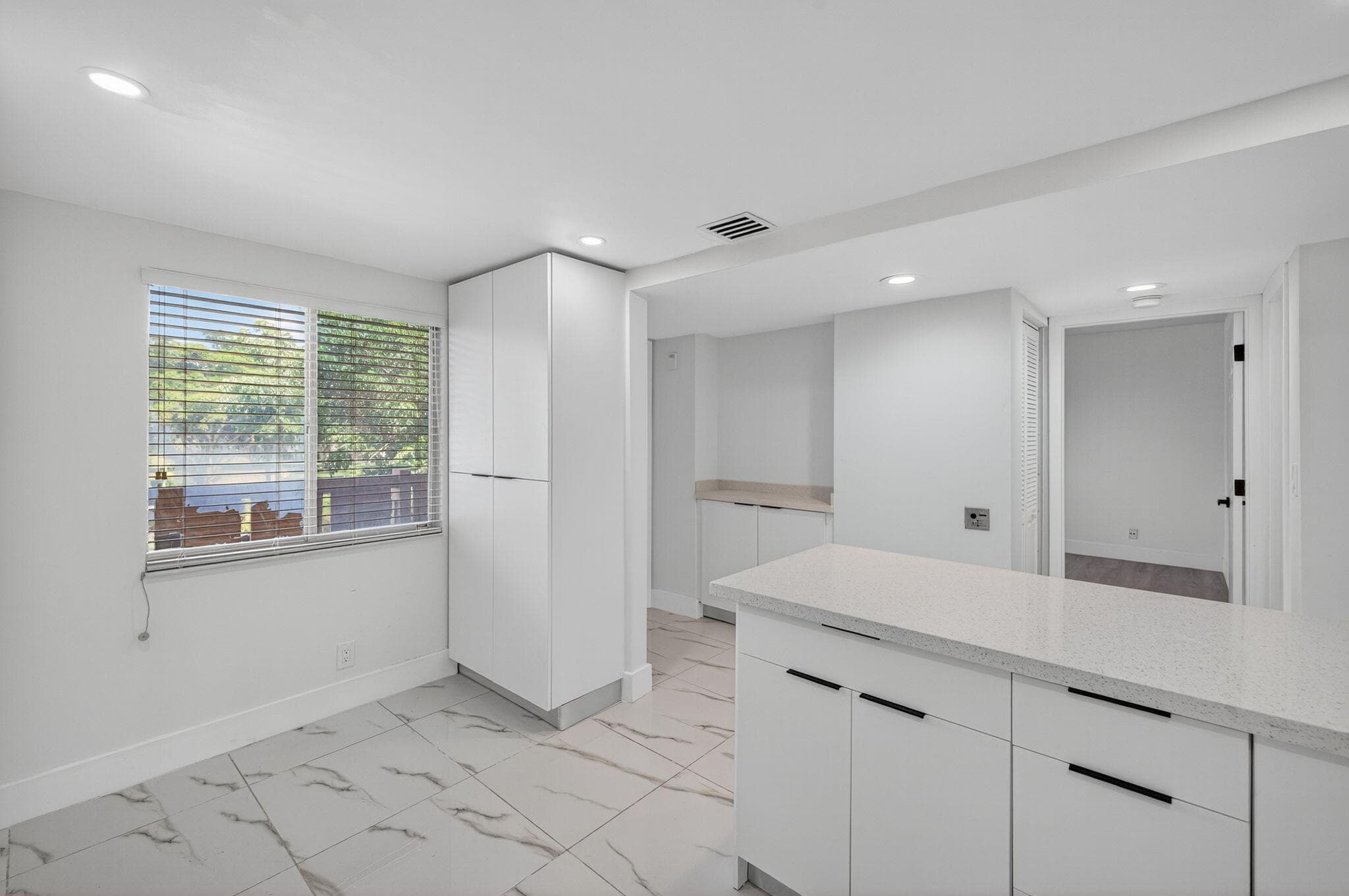 14375 Strathmore Lane 303, Delray Beach, FL 33446 — photo 8 of 105