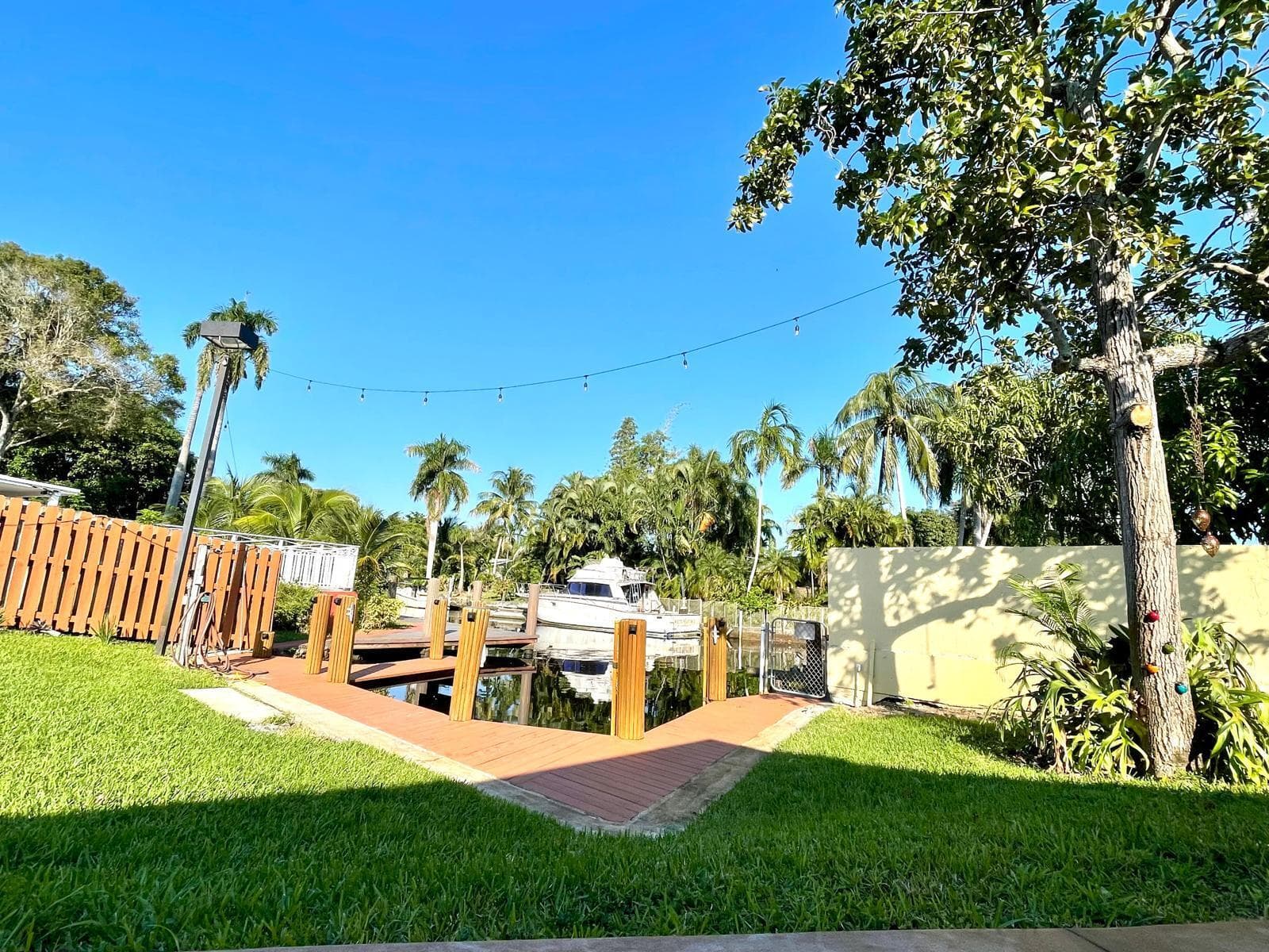 2809 SW 46th Street, Dania Beach, FL 33312 — photo 37 of 39