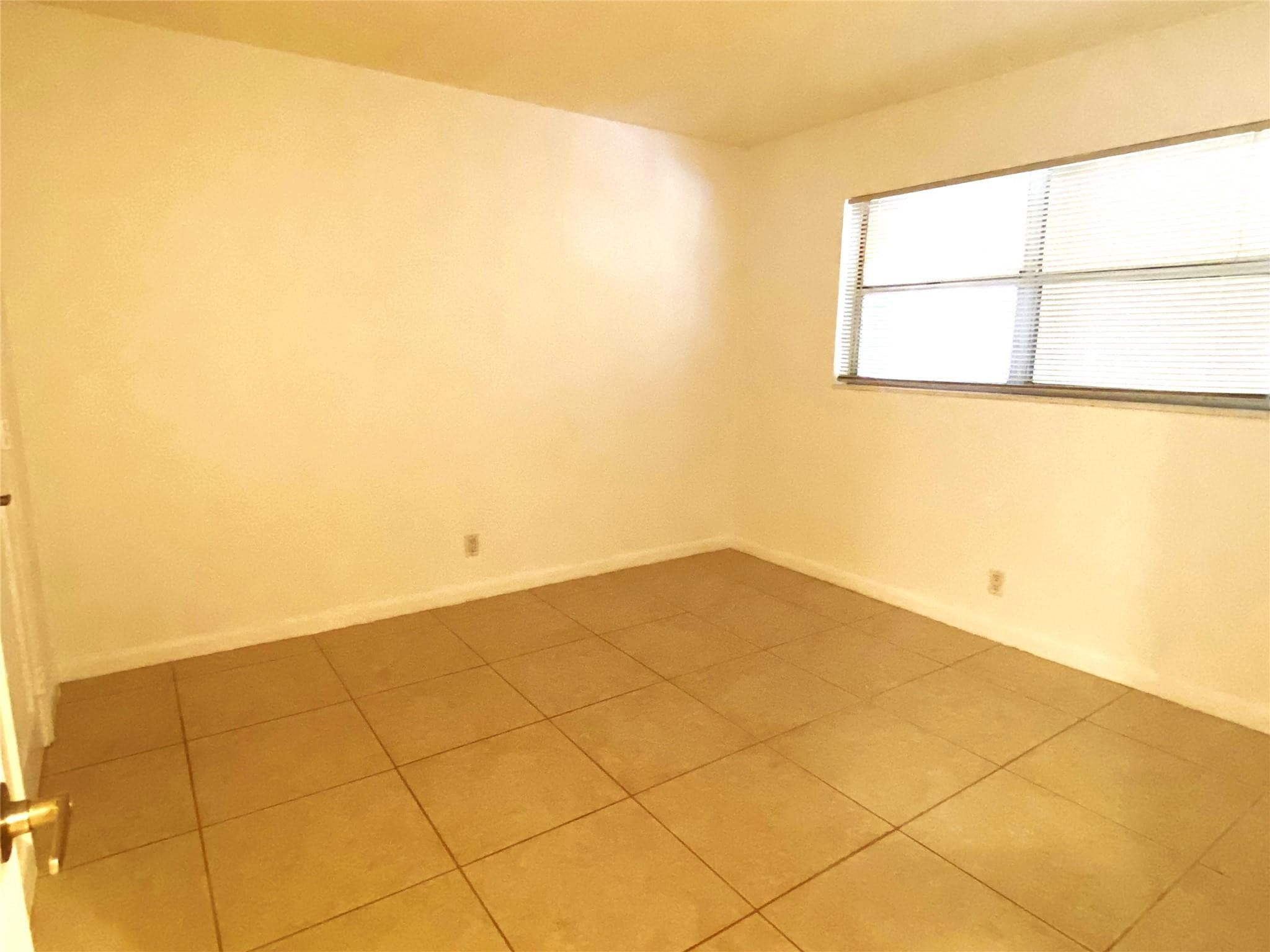 500 SE 2nd Avenue 22, Deerfield Beach, FL 33441 — photo 6 of 9