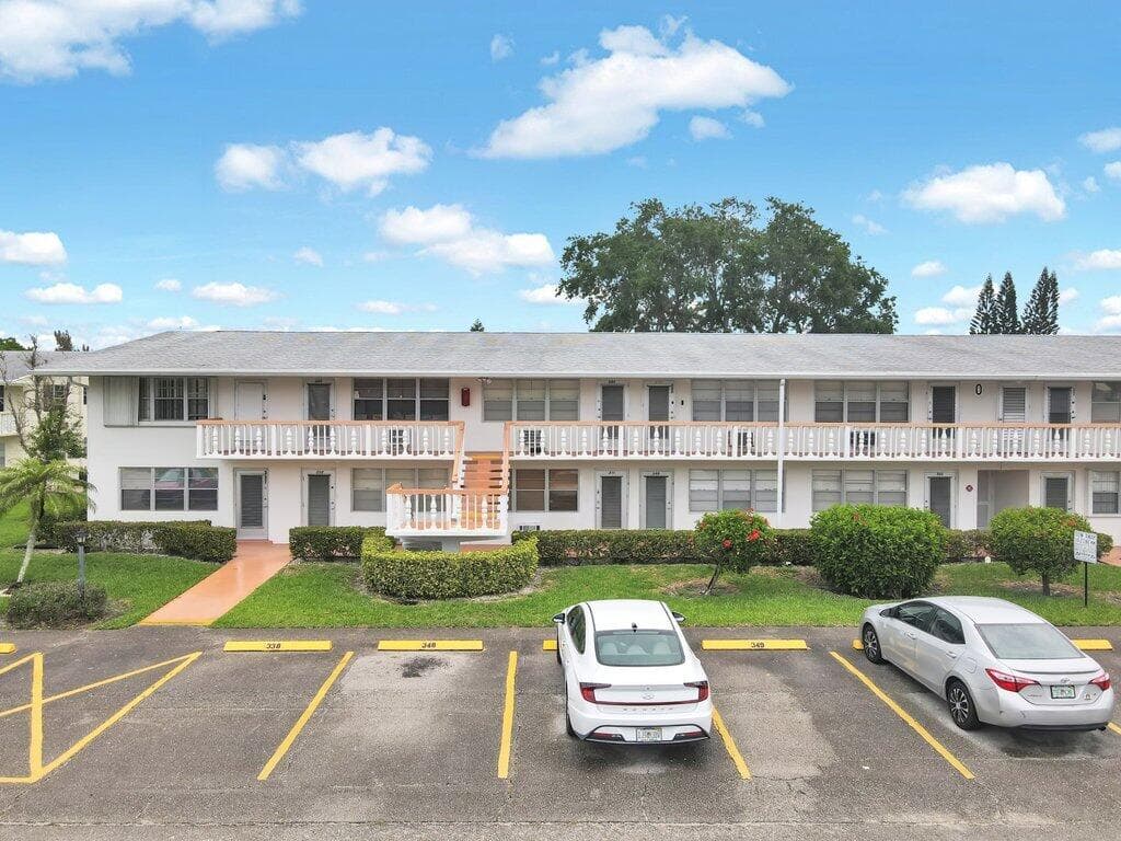 349 Camden O, West Palm Beach, FL 33417 — photo 30 of 48