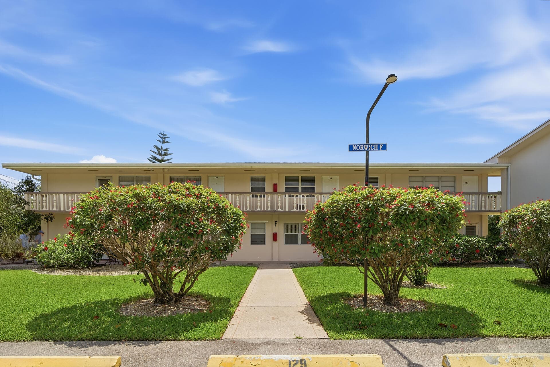 142 Norwich F, West Palm Beach, FL 33417 — photo 1 of 21