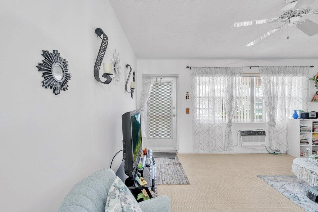 349 Camden O, West Palm Beach, FL 33417 — photo 14 of 48