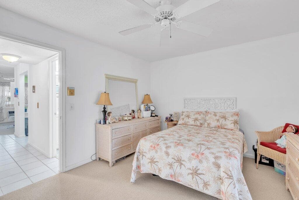 349 Camden O, West Palm Beach, FL 33417 — photo 21 of 48