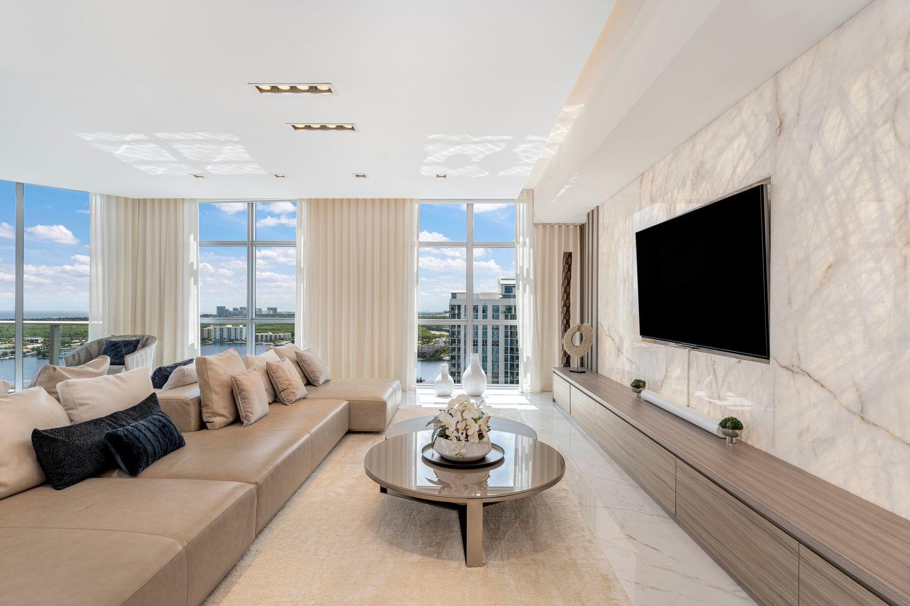 17301 Biscayne Boulevard Ph-7, North Miami Beach, FL 33160 — photo 16 of 64