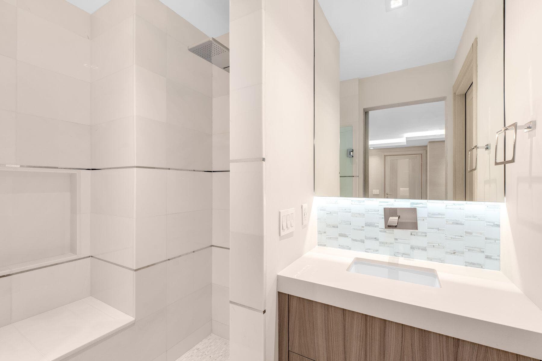 17301 Biscayne Boulevard Ph-7, North Miami Beach, FL 33160 — photo 35 of 64