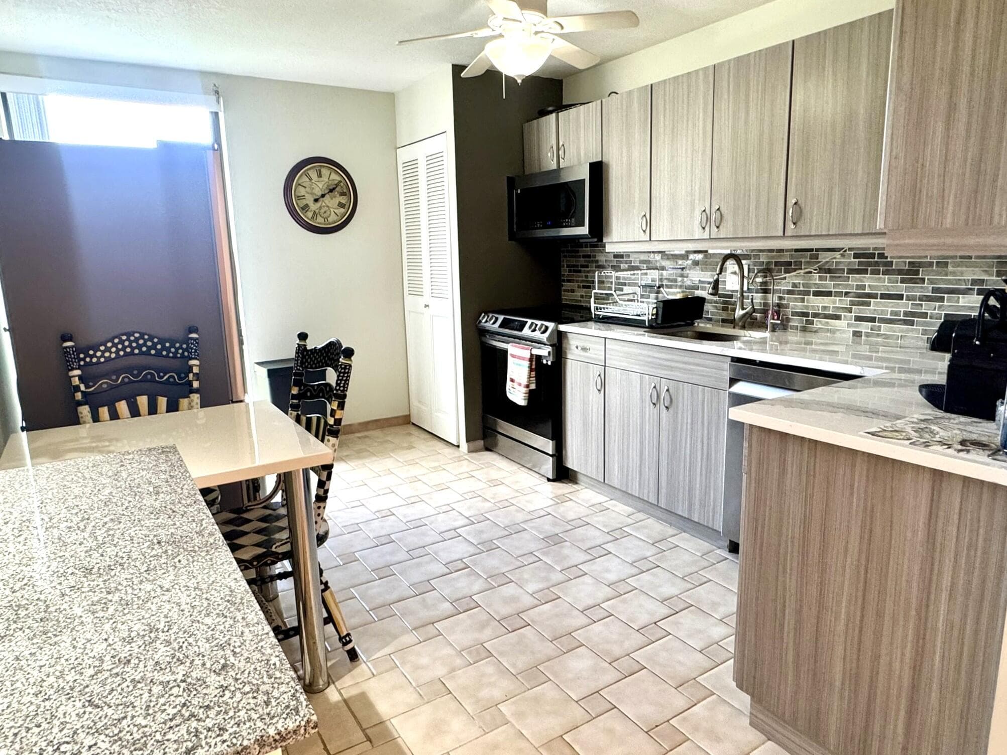 1629 Riverview Road 221, Deerfield Beach, FL 33441 — photo 2 of 31