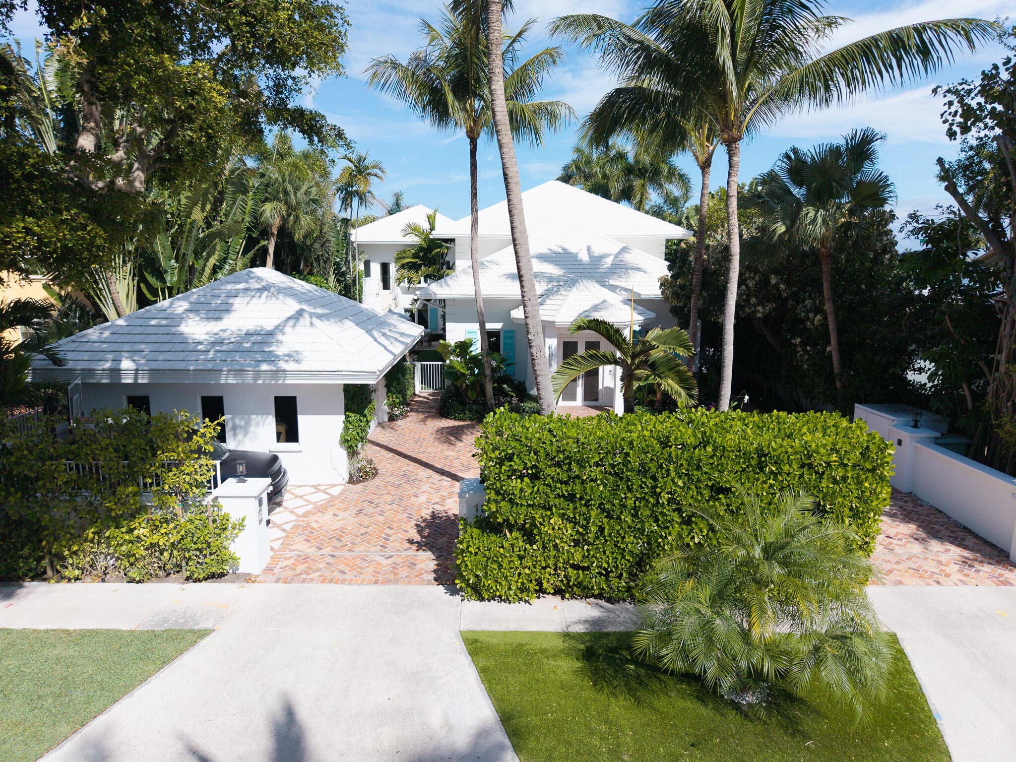 121 Seville Road, West Palm Beach, FL 33405 — photo 2 of 67