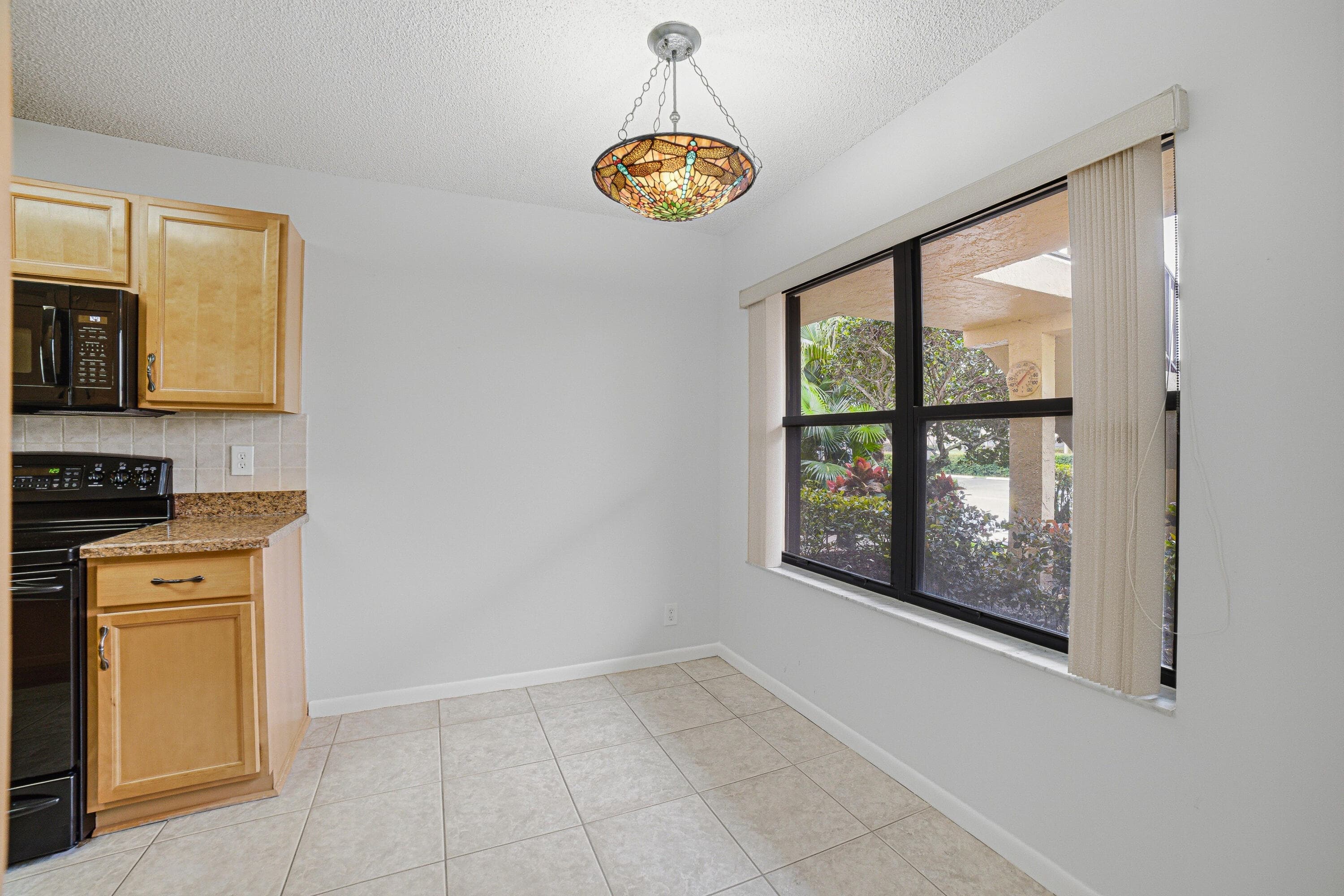 4702 E Lucerne Lakes Blvd Boulevard E 103, Lake Worth, FL 33467 — photo 4 of 30