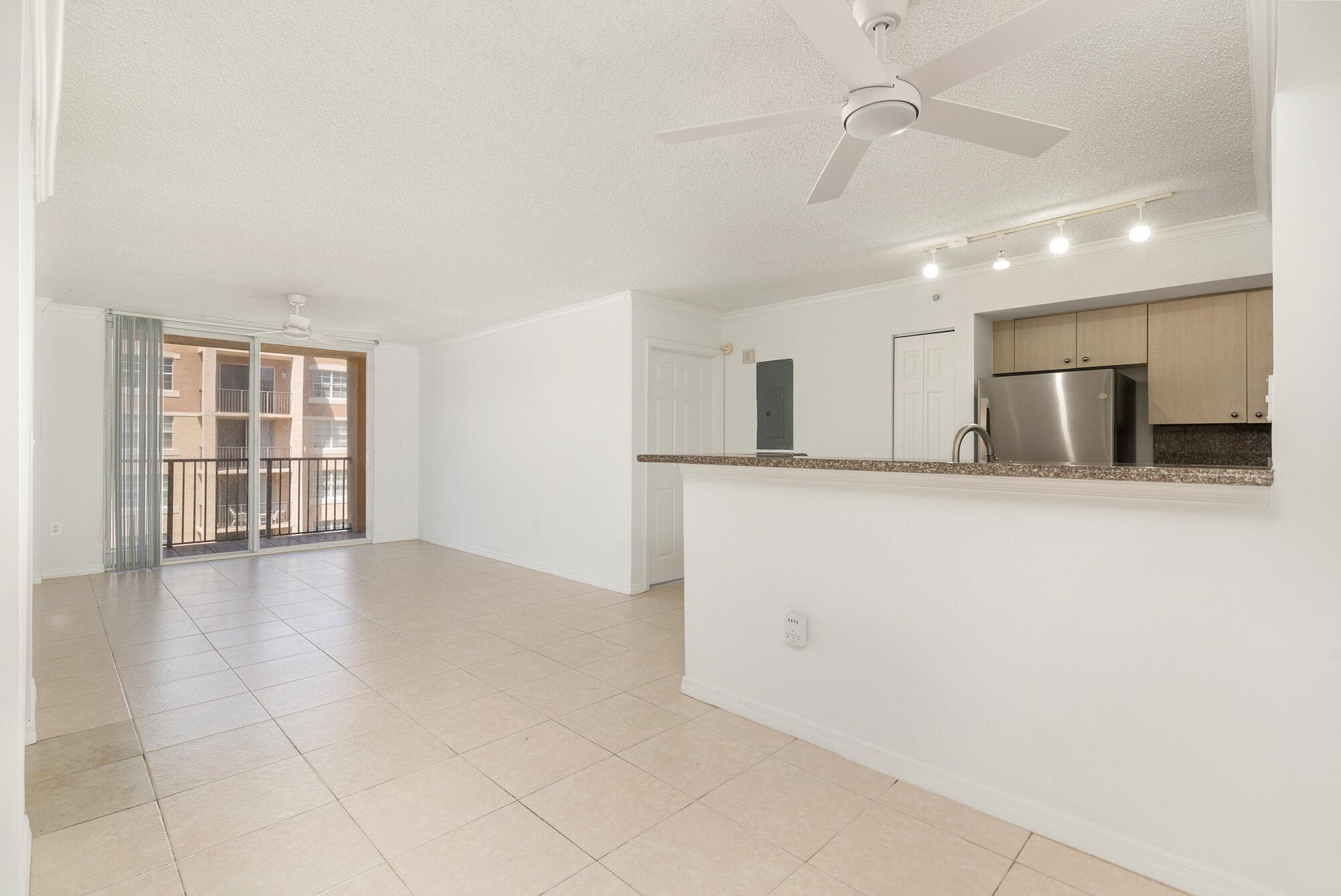 1801 N Flagler Drive 803, West Palm Beach, FL 33407 — photo 1 of 32