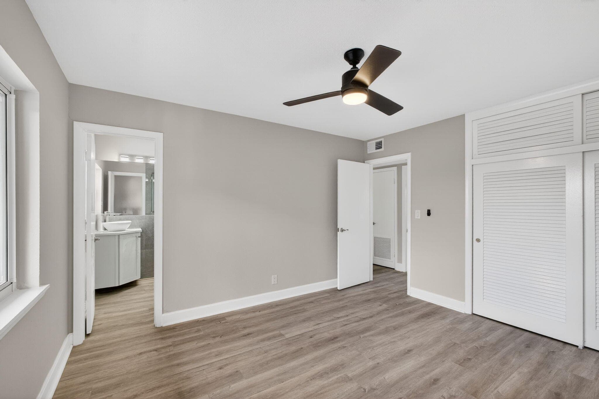 624 Southwind Circle 1, North Palm Beach, FL 33408 — photo 16 of 37
