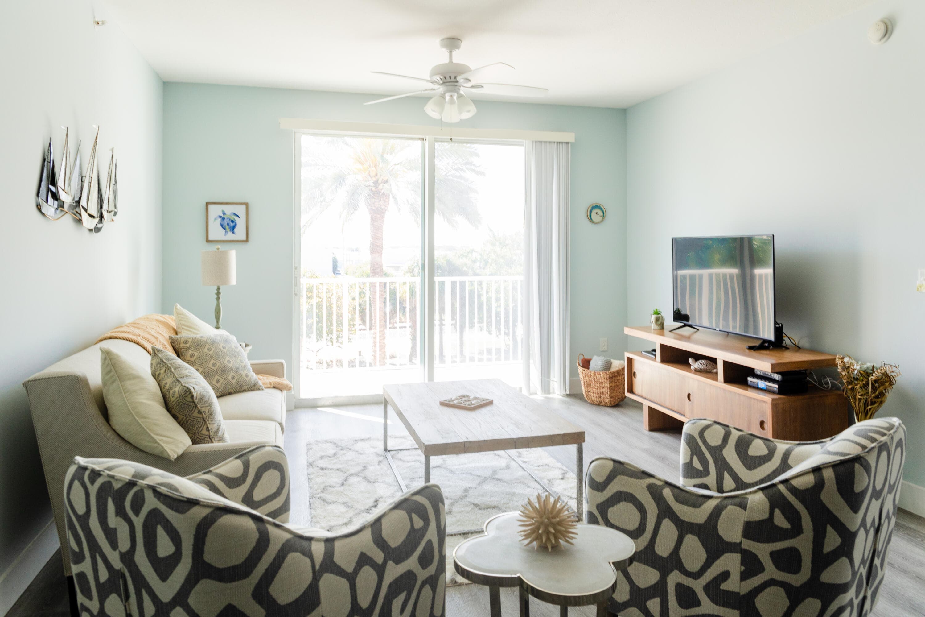 802 W Windward Way 311, Lantana, FL 33462 — photo 1 of 21