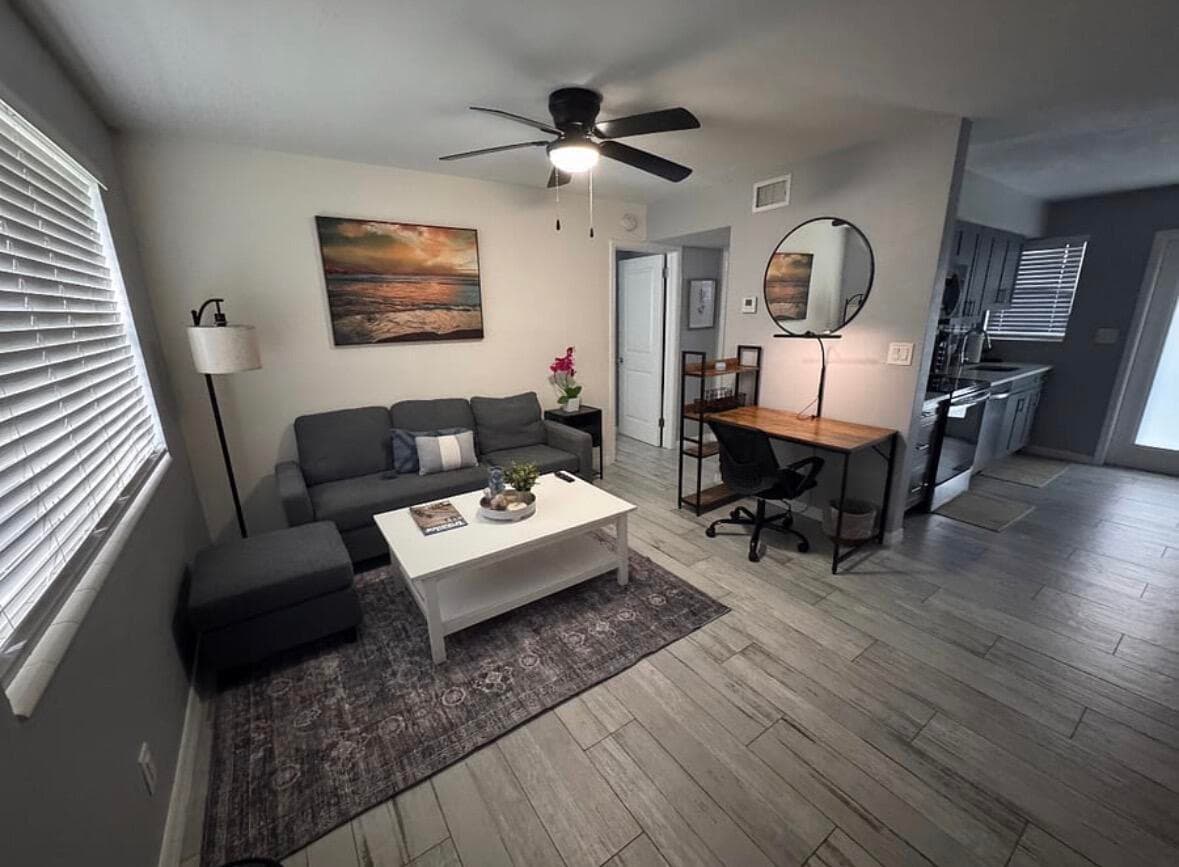136 Akron Street B2, Lake Worth Beach, FL 33461 — photo 3 of 12