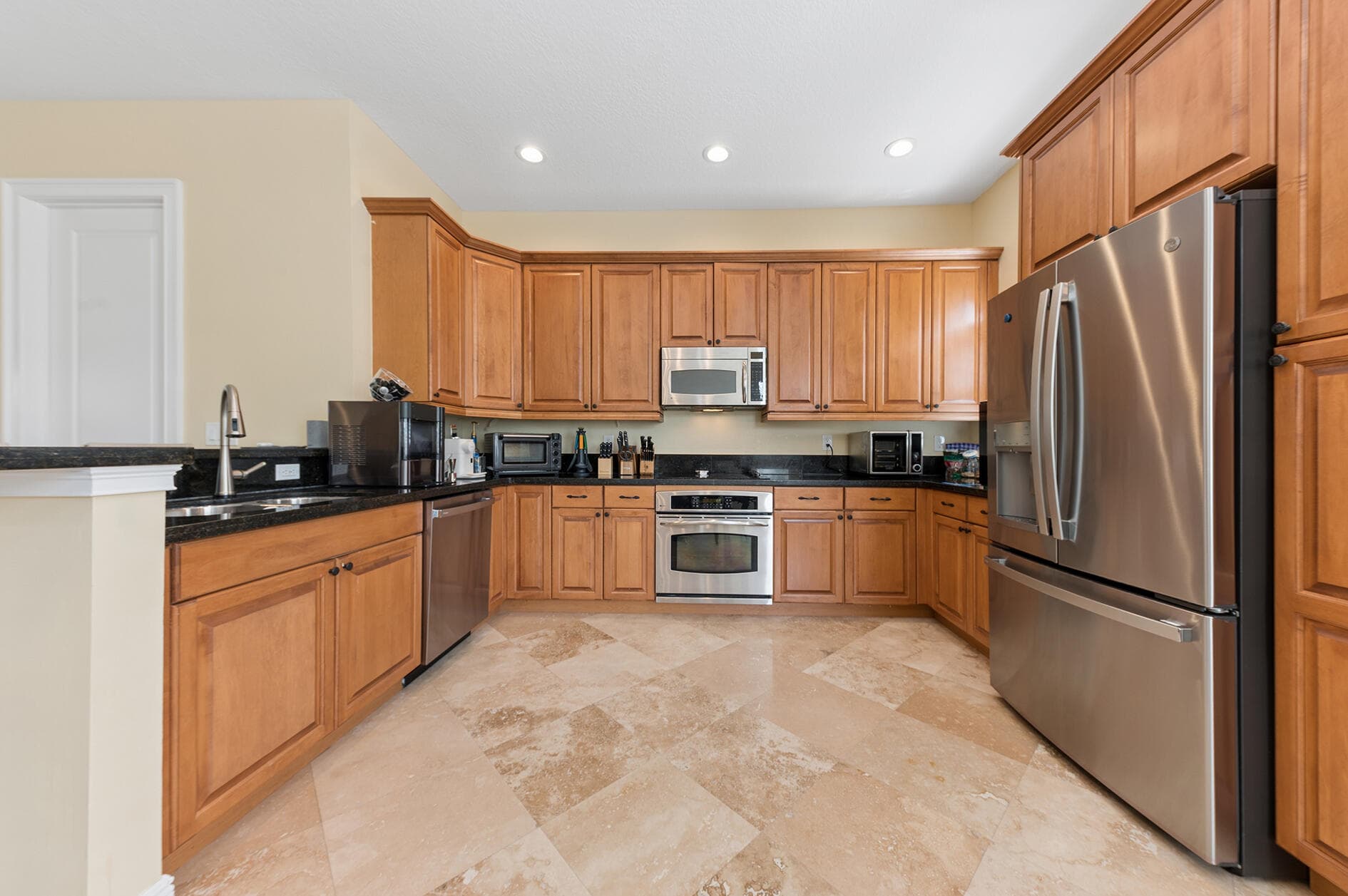 41 Via Floresta Drive, Boca Raton, FL 33487 — photo 3 of 16