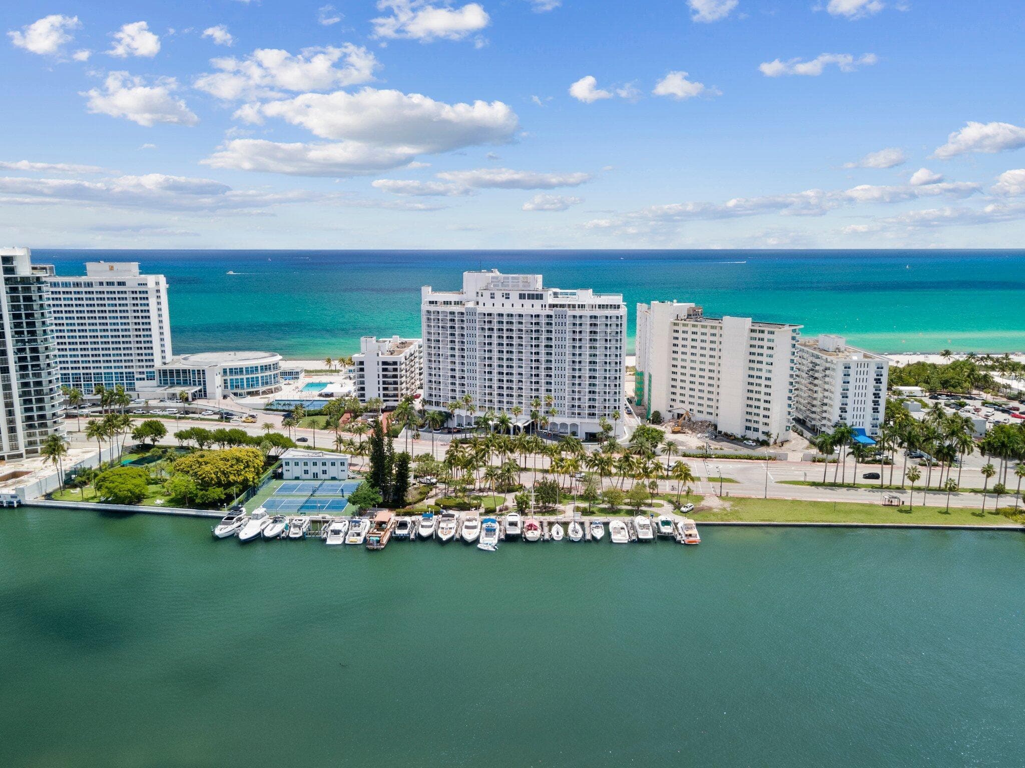 5401 Collins Avenue Apt 144, Miami Beach, FL 33140 — photo 42 of 45